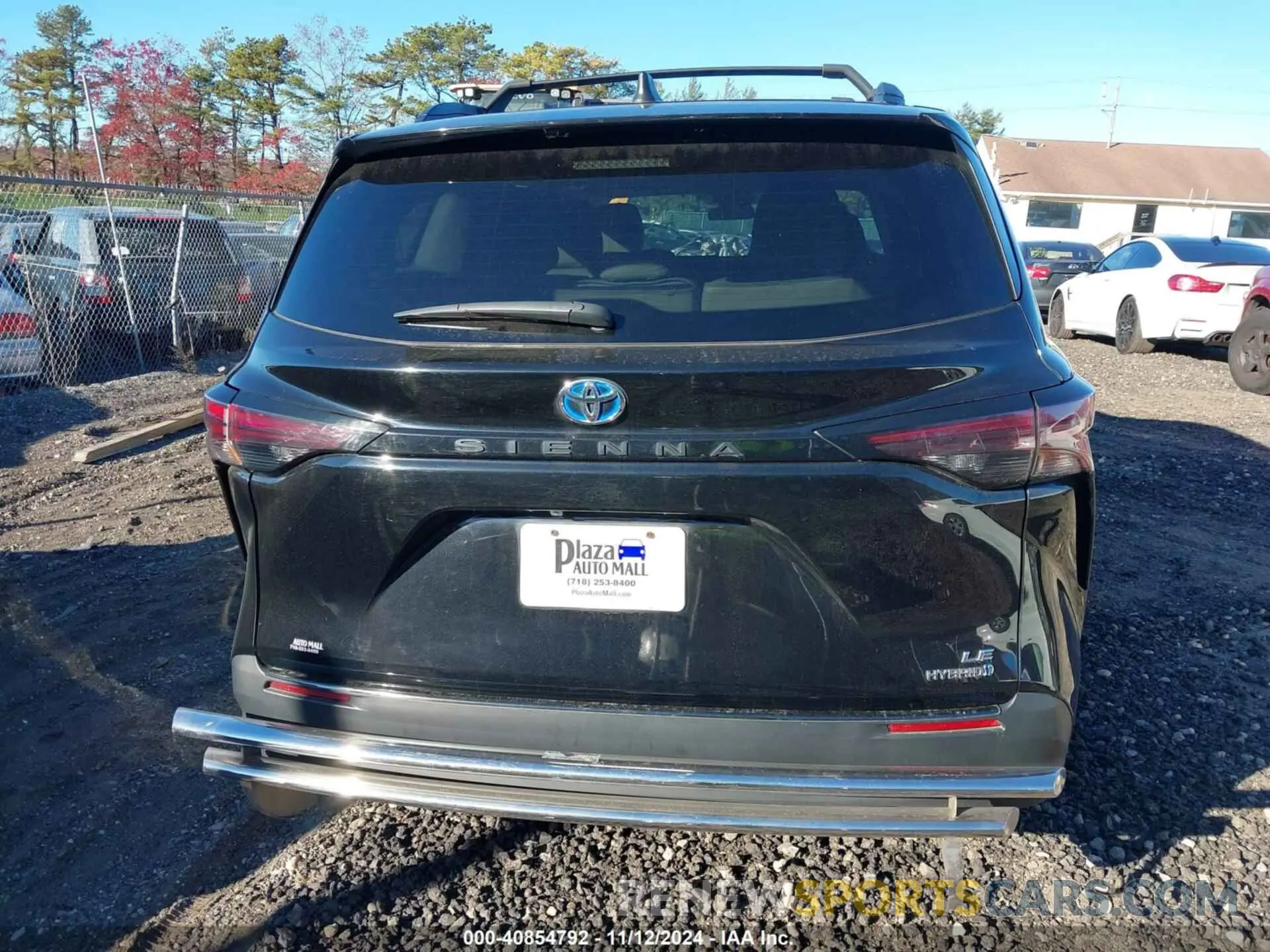 16 Photograph of a damaged car 5TDKRKEC1PS139462 TOYOTA SIENNA 2023