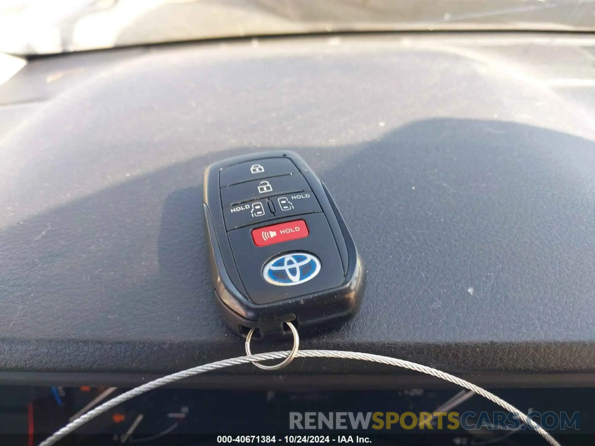 11 Photograph of a damaged car 5TDKRKEC5PS150108 TOYOTA SIENNA 2023