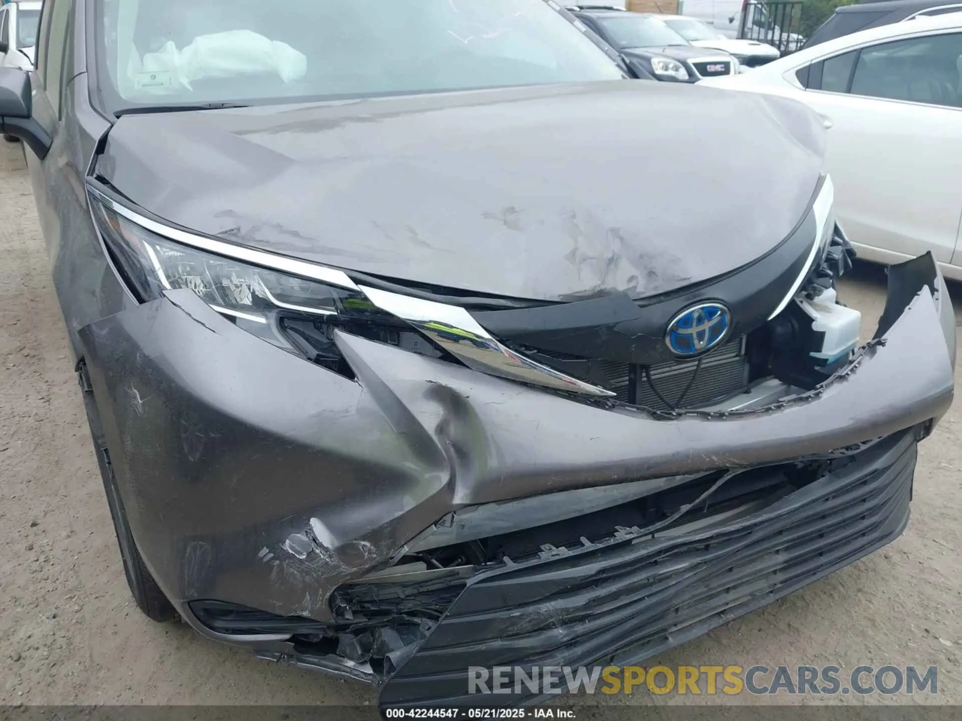 6 Photograph of a damaged car 5TDKRKEC6PS157035 TOYOTA SIENNA 2023