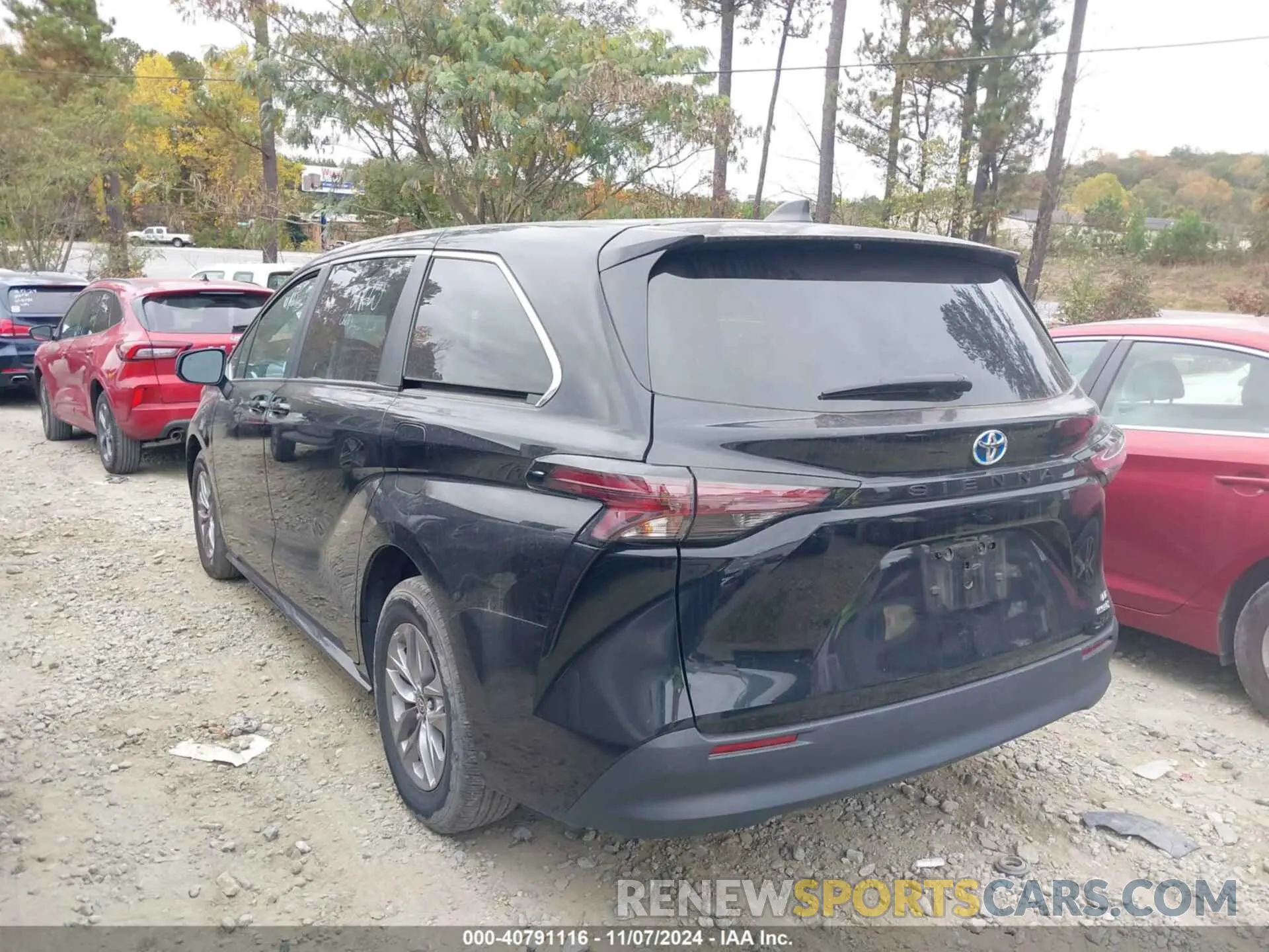3 Photograph of a damaged car 5TDKRKEC9PS163380 TOYOTA SIENNA 2023