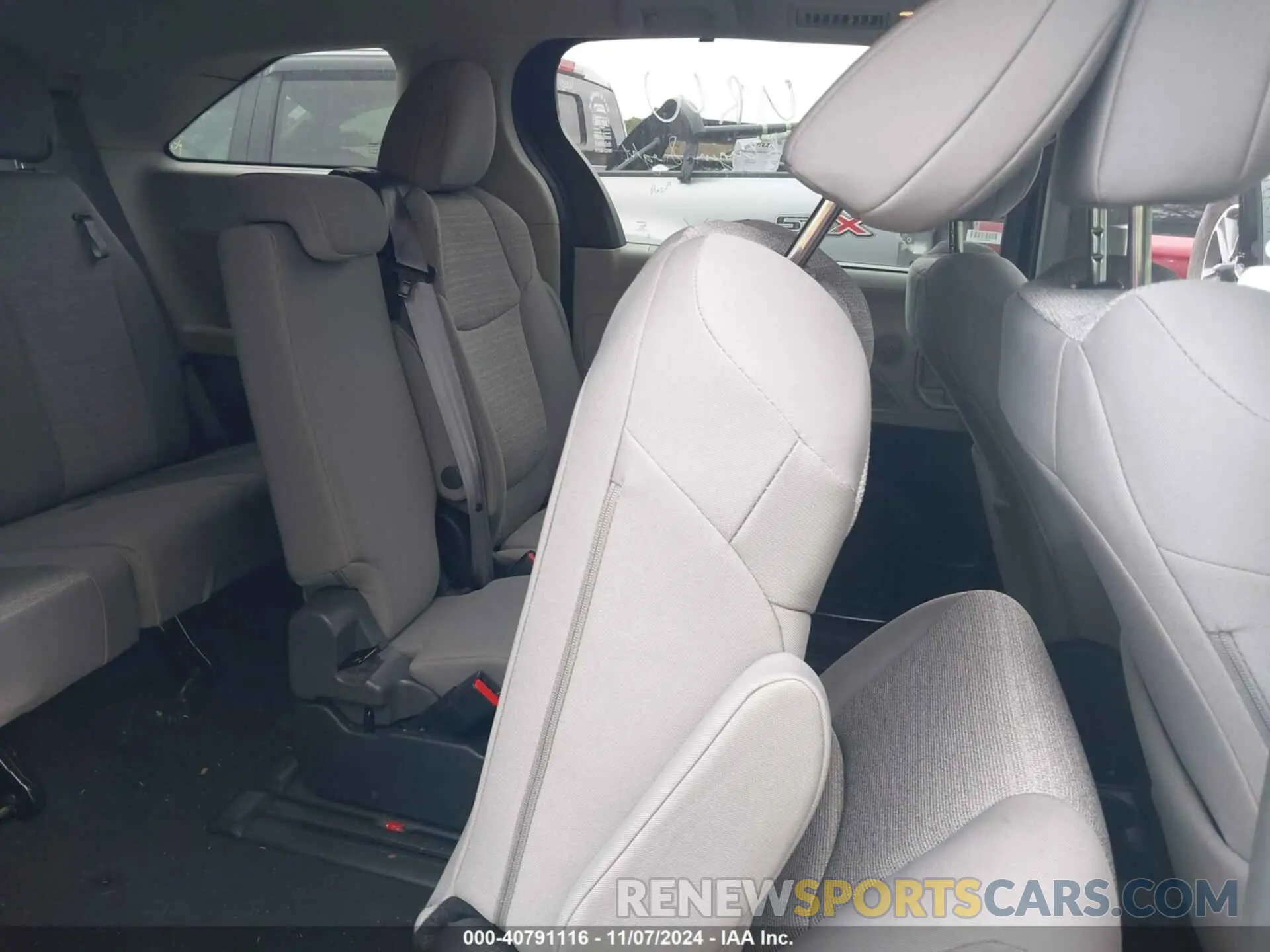 8 Photograph of a damaged car 5TDKRKEC9PS163380 TOYOTA SIENNA 2023
