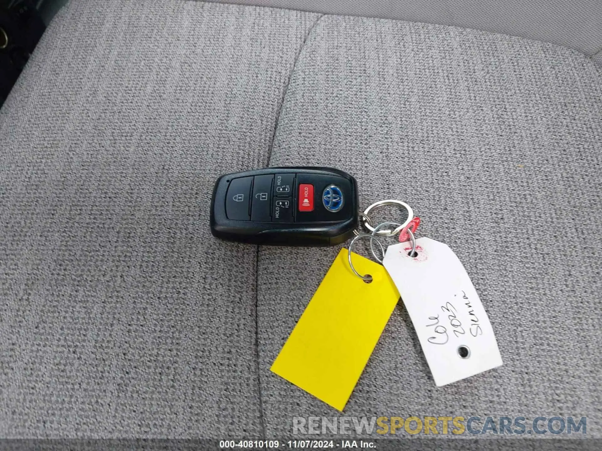11 Photograph of a damaged car 5TDKSKFC2PS086354 TOYOTA SIENNA 2023
