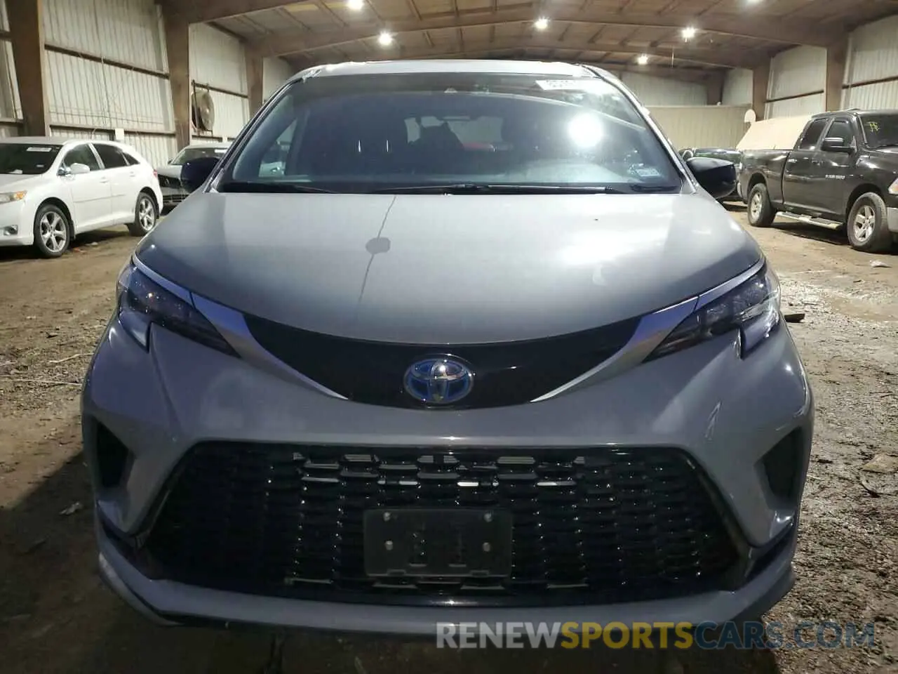 5 Photograph of a damaged car 5TDXRKEC1PS161340 TOYOTA SIENNA 2023