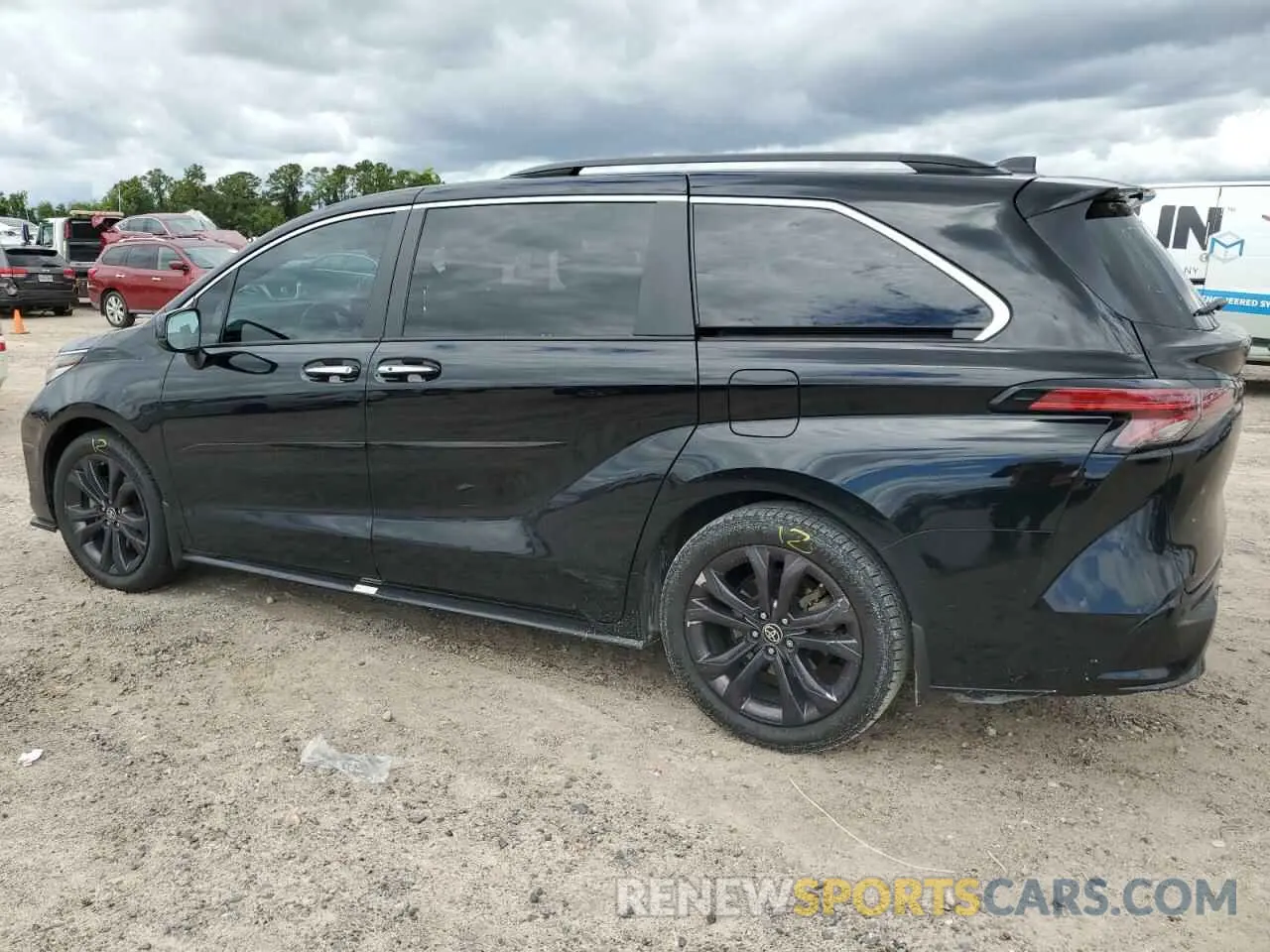 2 Photograph of a damaged car 5TDXRKEC4PS157492 TOYOTA SIENNA 2023
