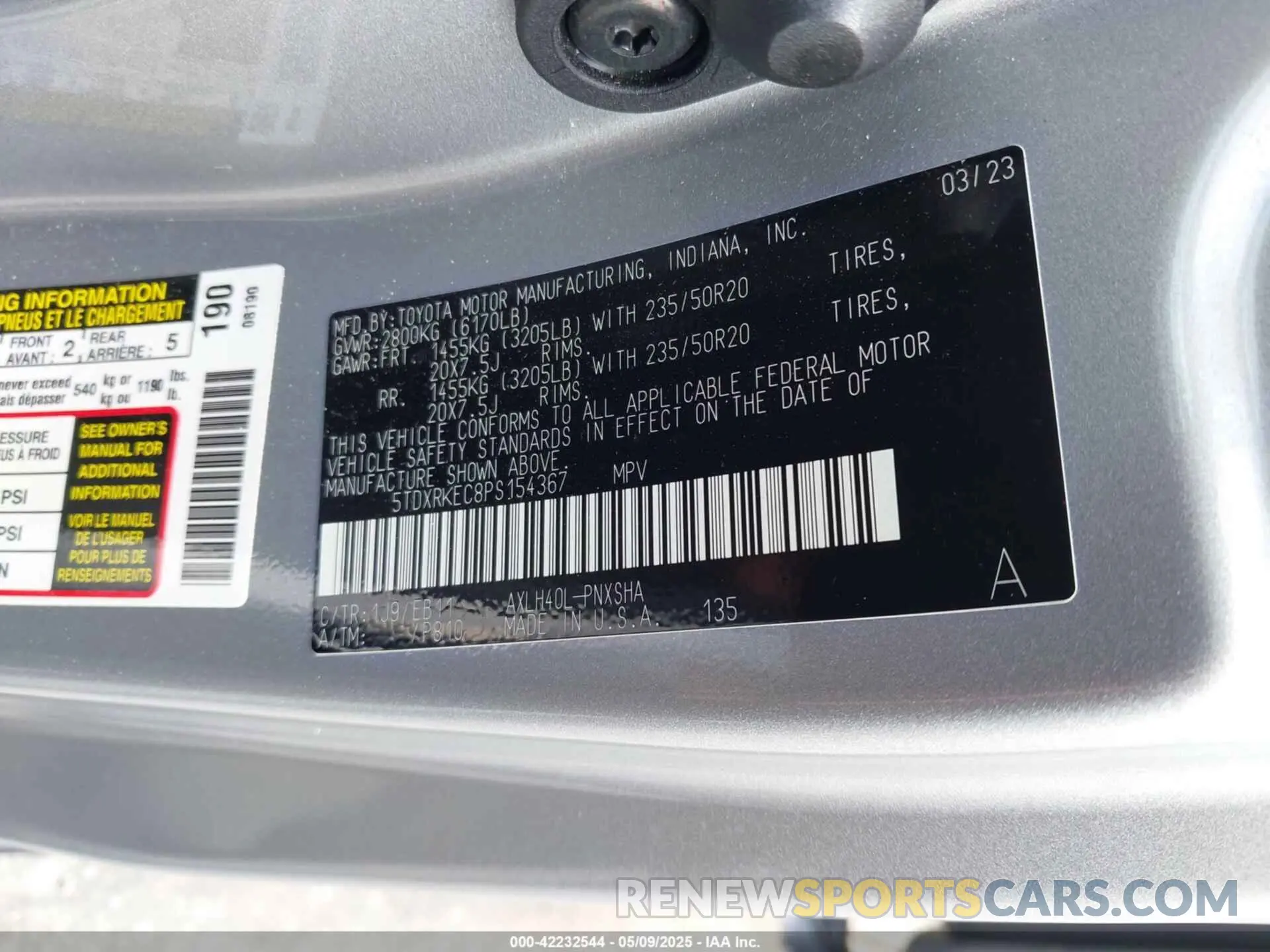 9 Photograph of a damaged car 5TDXRKEC8PS154367 TOYOTA SIENNA 2023