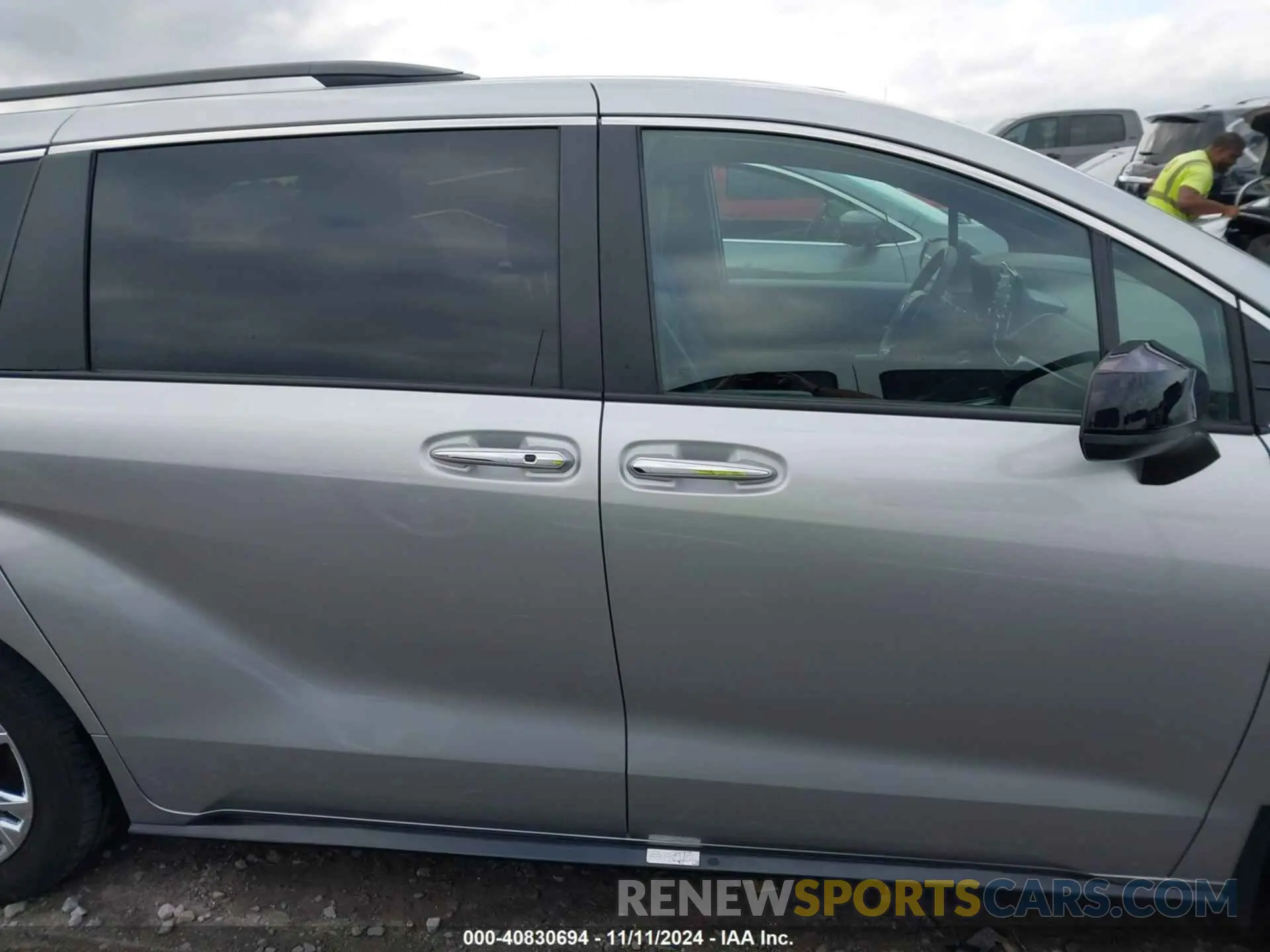 13 Photograph of a damaged car 5TDXSKFC1PS100637 TOYOTA SIENNA 2023