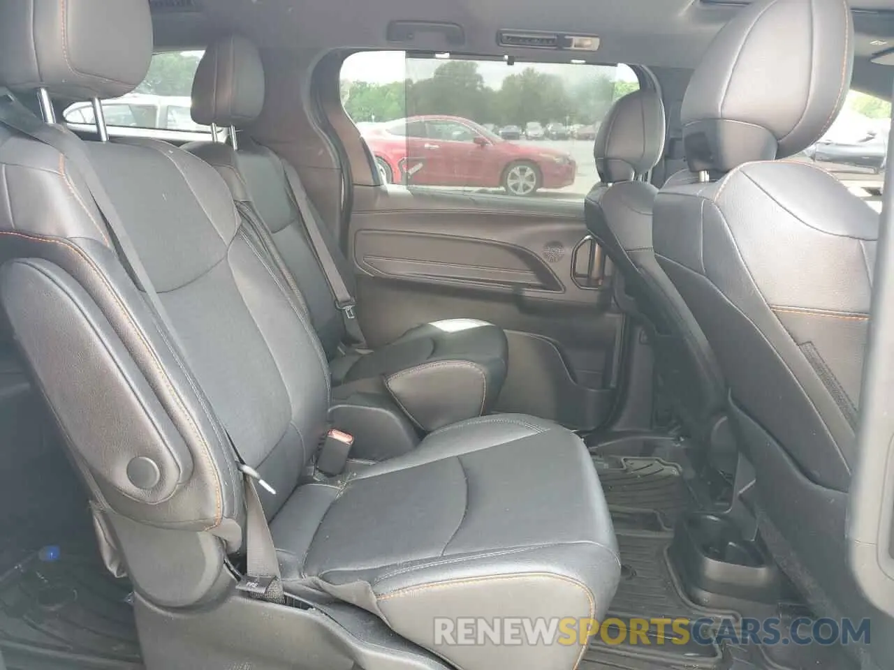 11 Photograph of a damaged car 5TDXSKFC4PS083185 TOYOTA SIENNA 2023