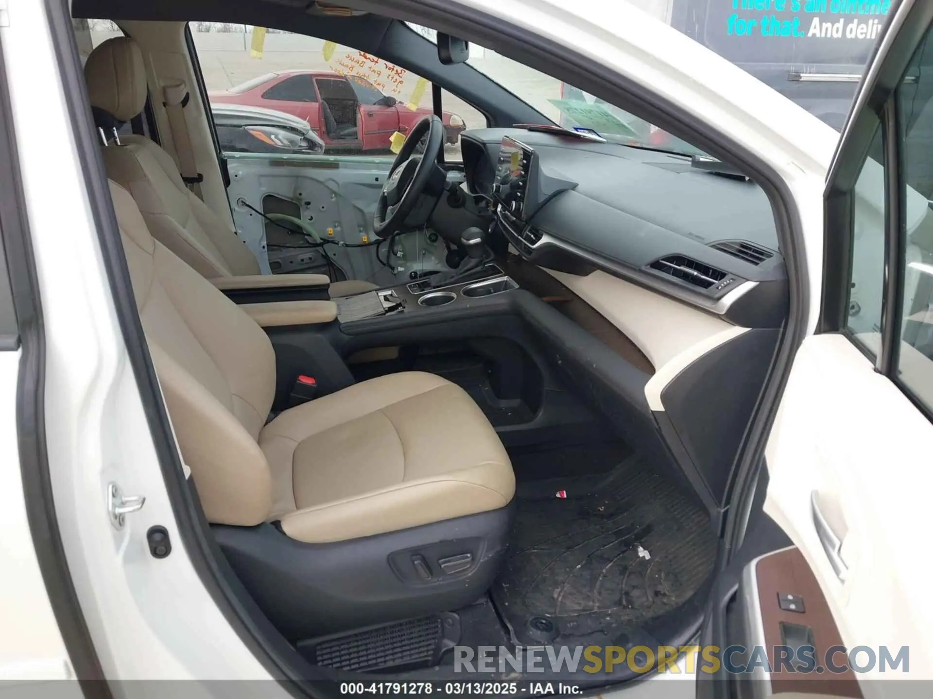 5 Photograph of a damaged car 5TDYRKEC4PS141247 TOYOTA SIENNA 2023