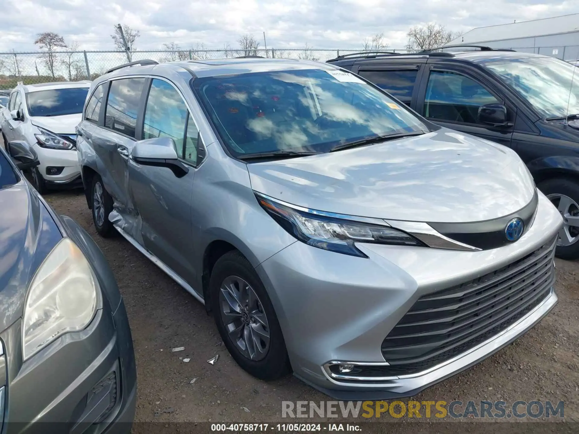 1 Photograph of a damaged car 5TDYRKEC4PS154578 TOYOTA SIENNA 2023