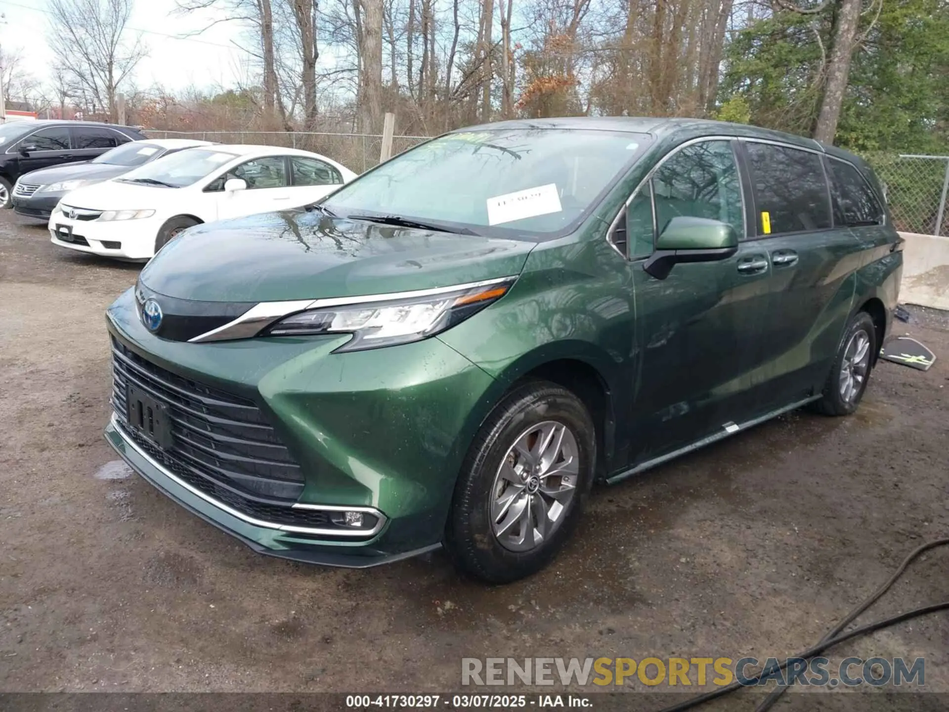 2 Photograph of a damaged car 5TDYRKEC5PS139166 TOYOTA SIENNA 2023