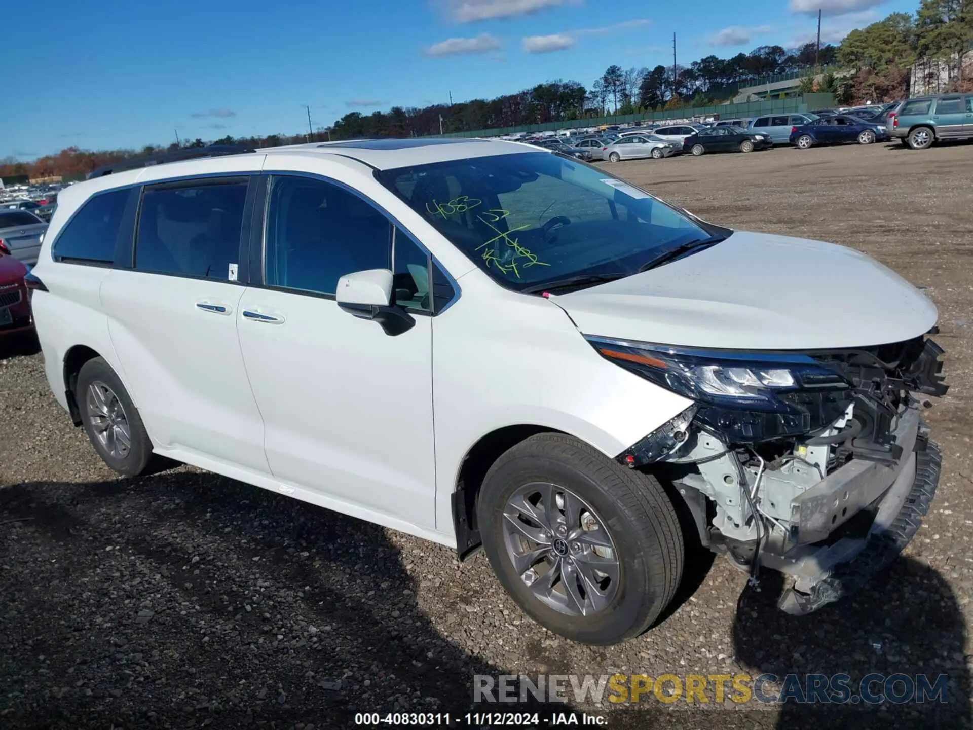 13 Photograph of a damaged car 5TDYRKEC5PS141967 TOYOTA SIENNA 2023
