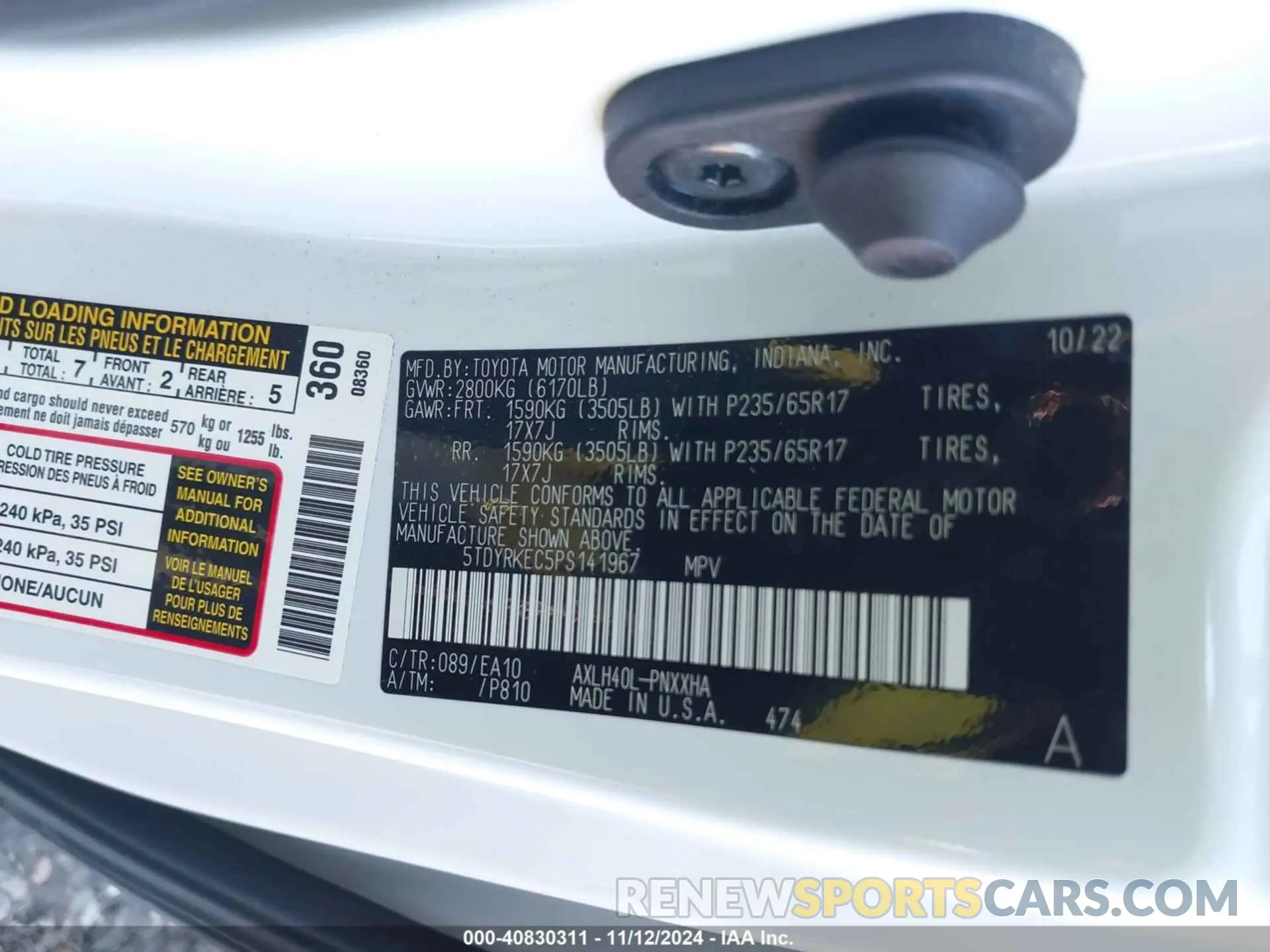 9 Photograph of a damaged car 5TDYRKEC5PS141967 TOYOTA SIENNA 2023