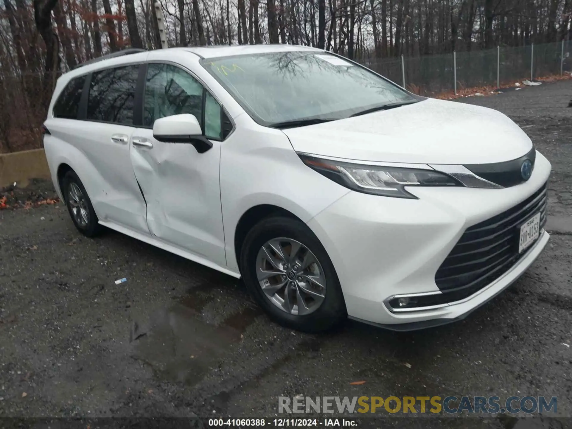 1 Photograph of a damaged car 5TDYRKEC7PS160987 TOYOTA SIENNA 2023