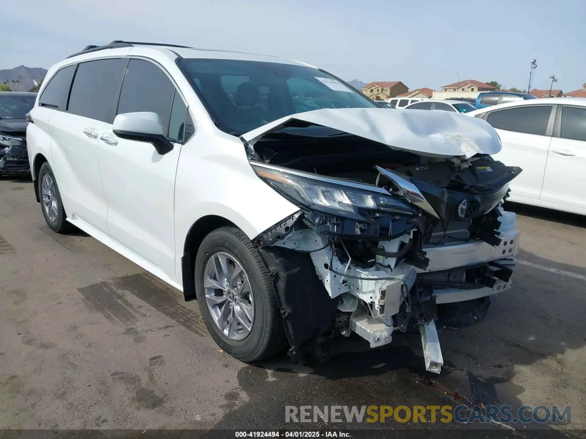 1 Photograph of a damaged car 5TDYSKFC8PS107895 TOYOTA SIENNA 2023
