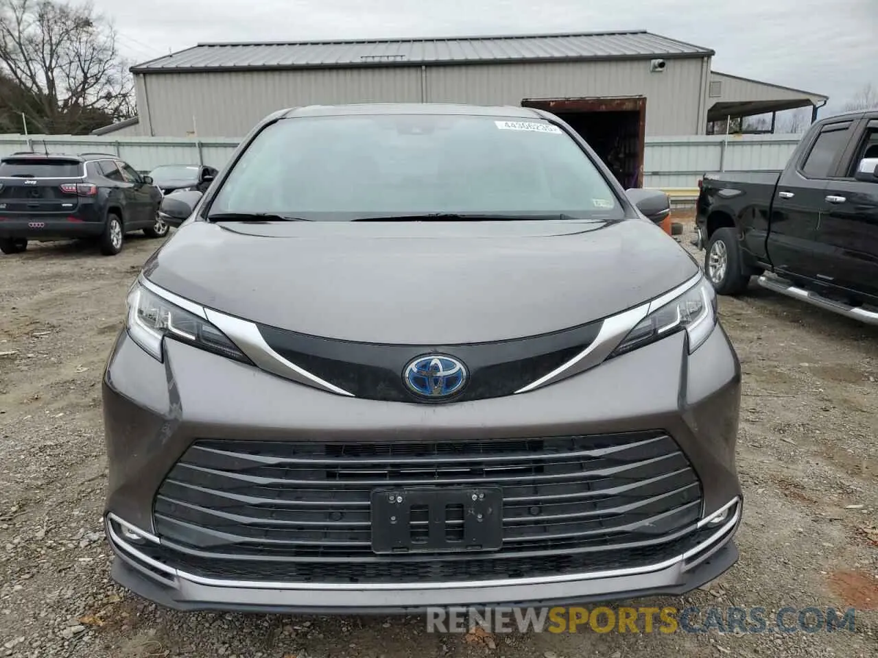 5 Photograph of a damaged car 5TDZSKFC1PS097196 TOYOTA SIENNA 2023