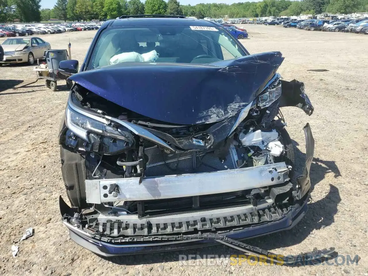 5 Photograph of a damaged car 5TDZSKFC1PS106060 TOYOTA SIENNA 2023