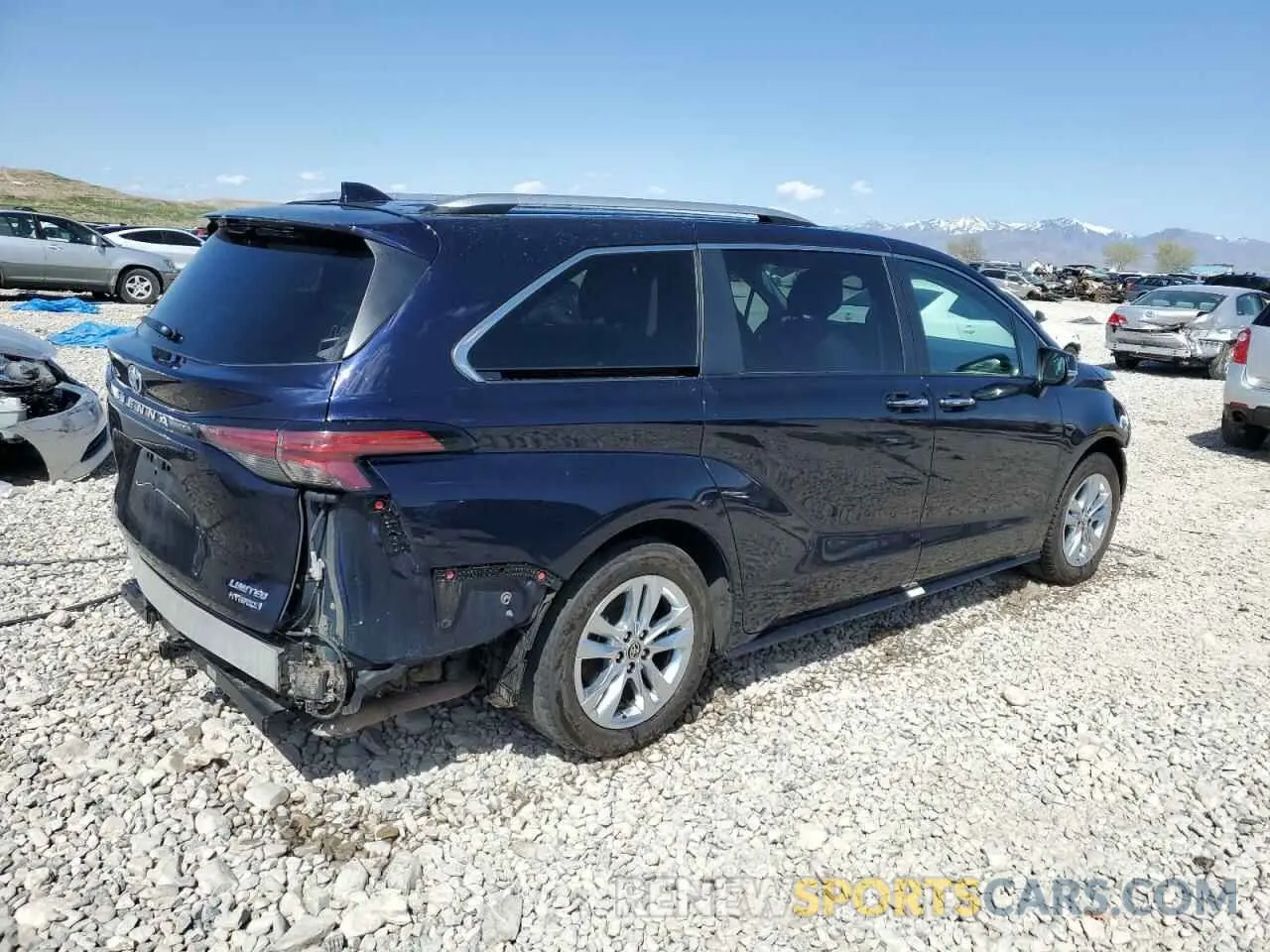 3 Photograph of a damaged car 5TDZSKFC8PS096076 TOYOTA SIENNA 2023