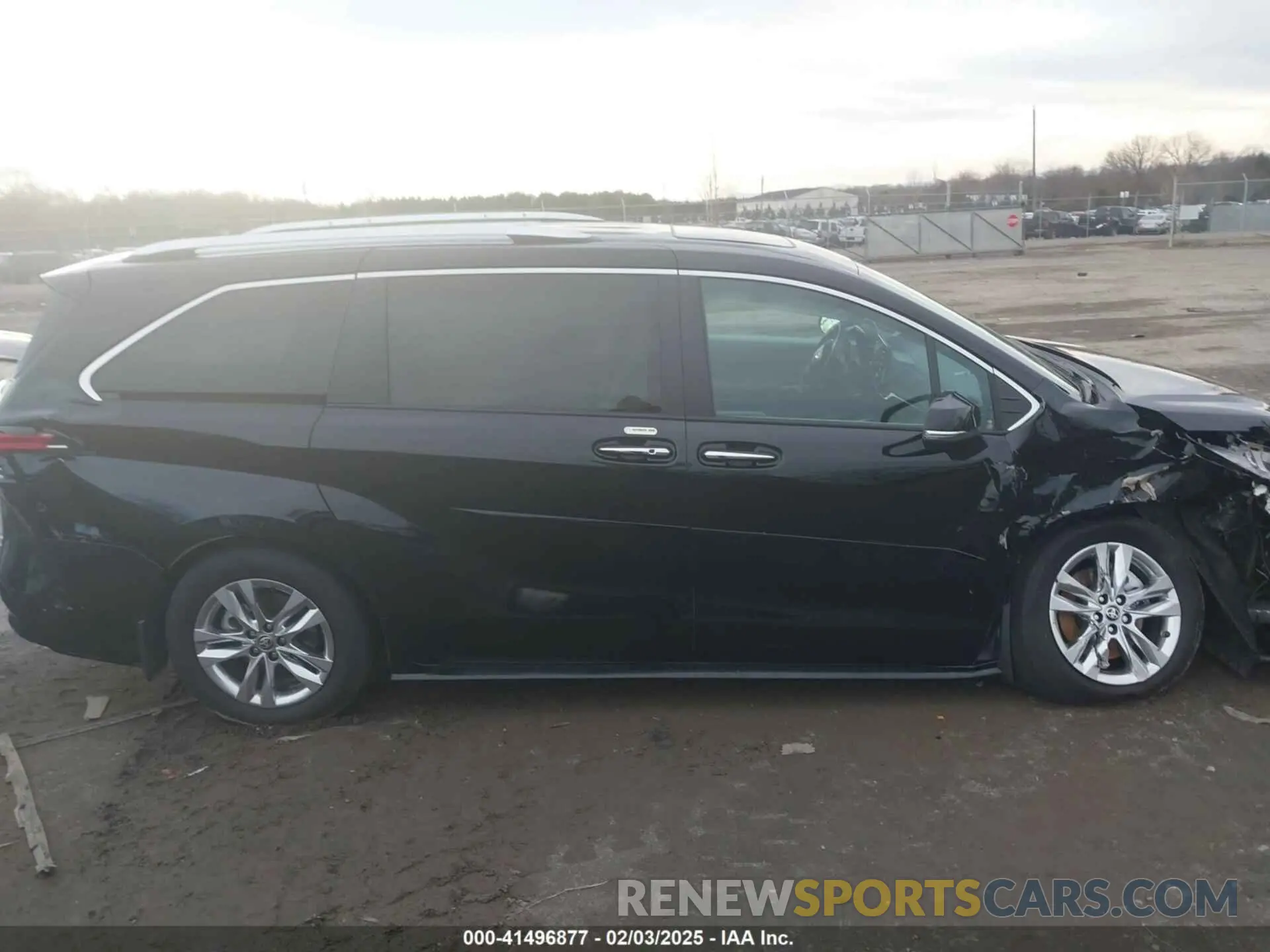 13 Photograph of a damaged car 5TDZSKFC8PS103575 TOYOTA SIENNA 2023