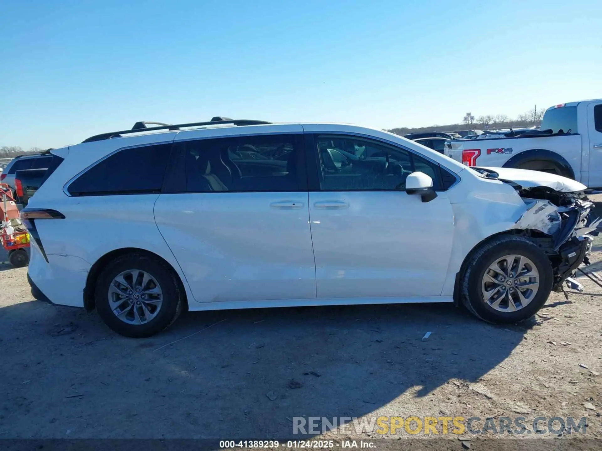 13 Photograph of a damaged car 5TDBRKEC0RS217006 TOYOTA SIENNA 2024
