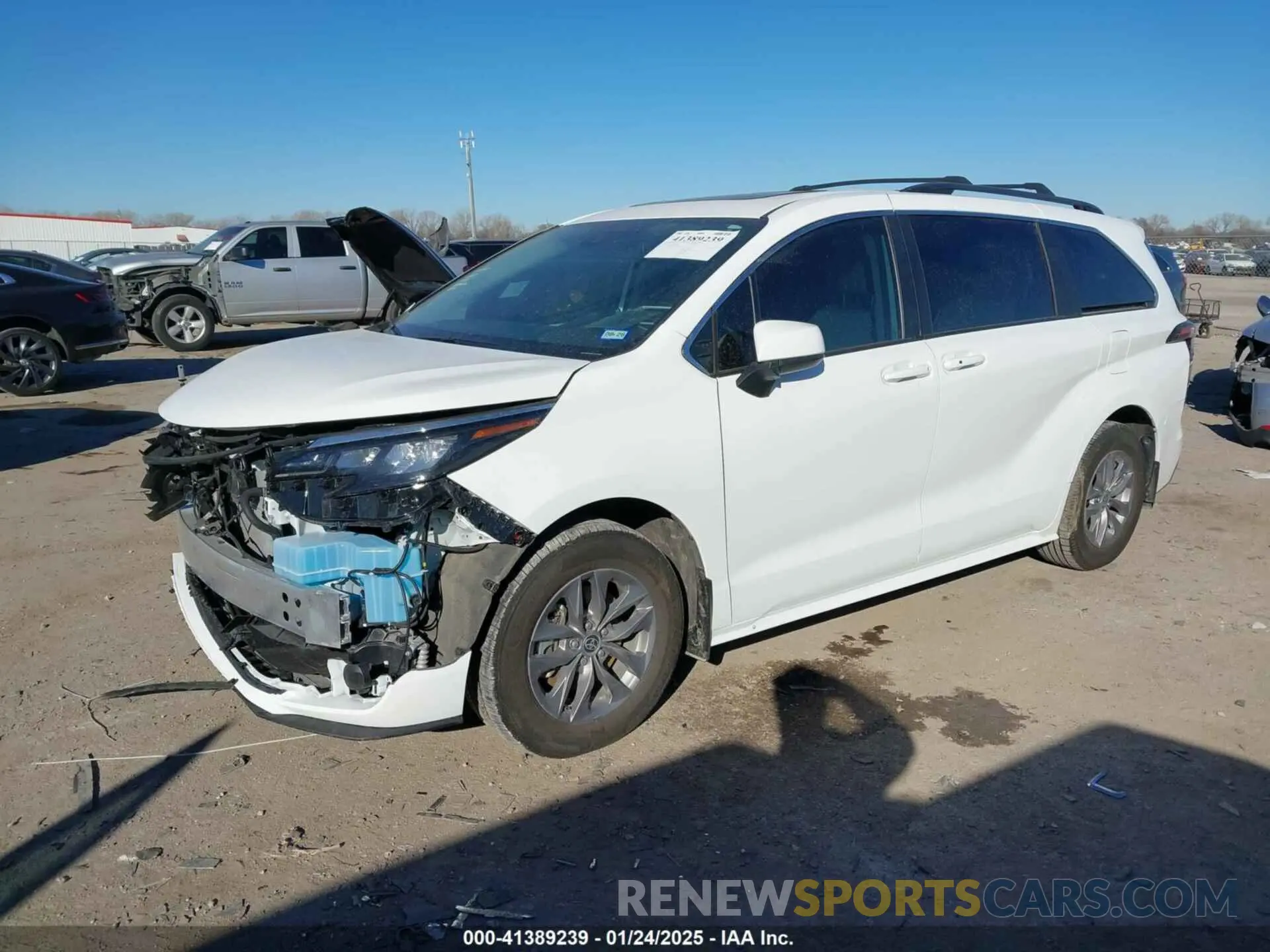 2 Photograph of a damaged car 5TDBRKEC0RS217006 TOYOTA SIENNA 2024
