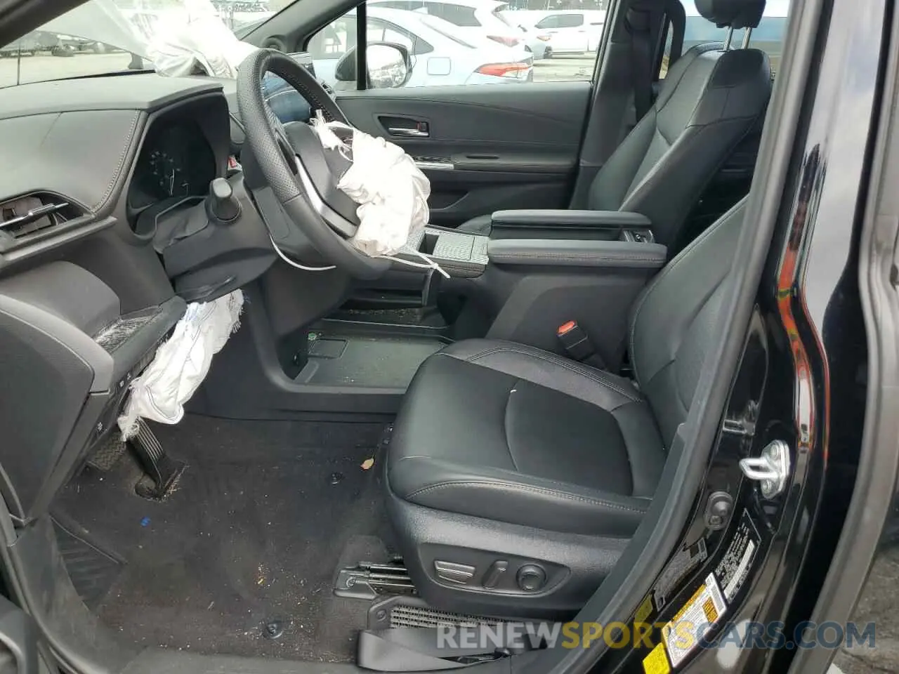 7 Photograph of a damaged car 5TDCSKFC3RS122916 TOYOTA SIENNA 2024