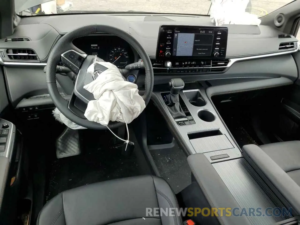 8 Photograph of a damaged car 5TDCSKFC3RS122916 TOYOTA SIENNA 2024