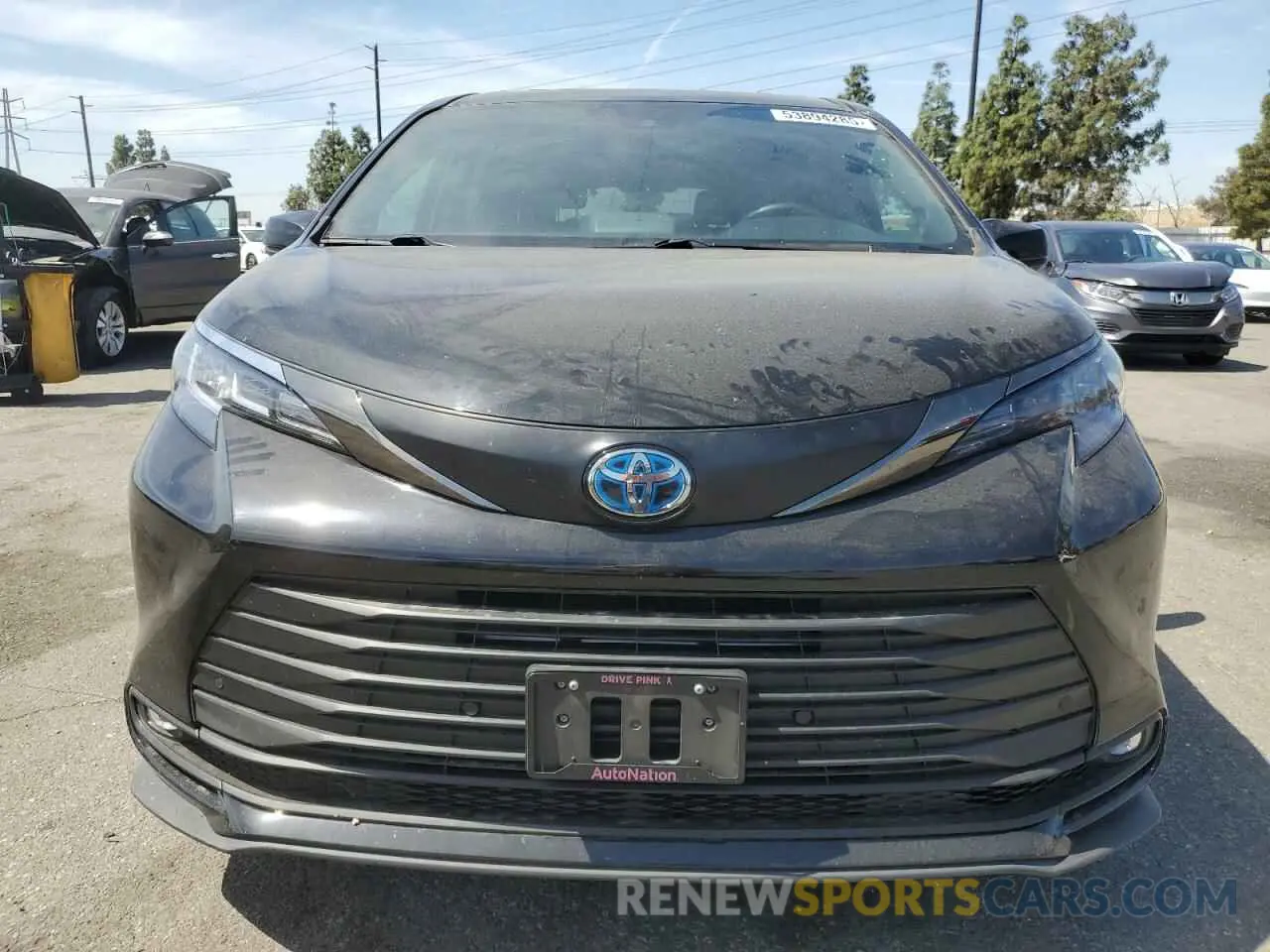 5 Photograph of a damaged car 5TDCSKFC4RS117272 TOYOTA SIENNA 2024