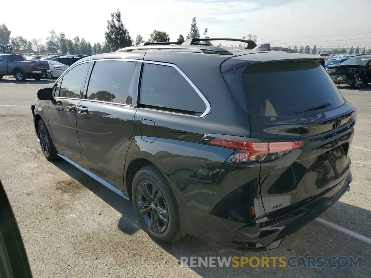 2 Photograph of a damaged car 5TDCSKFC5RS140205 TOYOTA SIENNA 2024