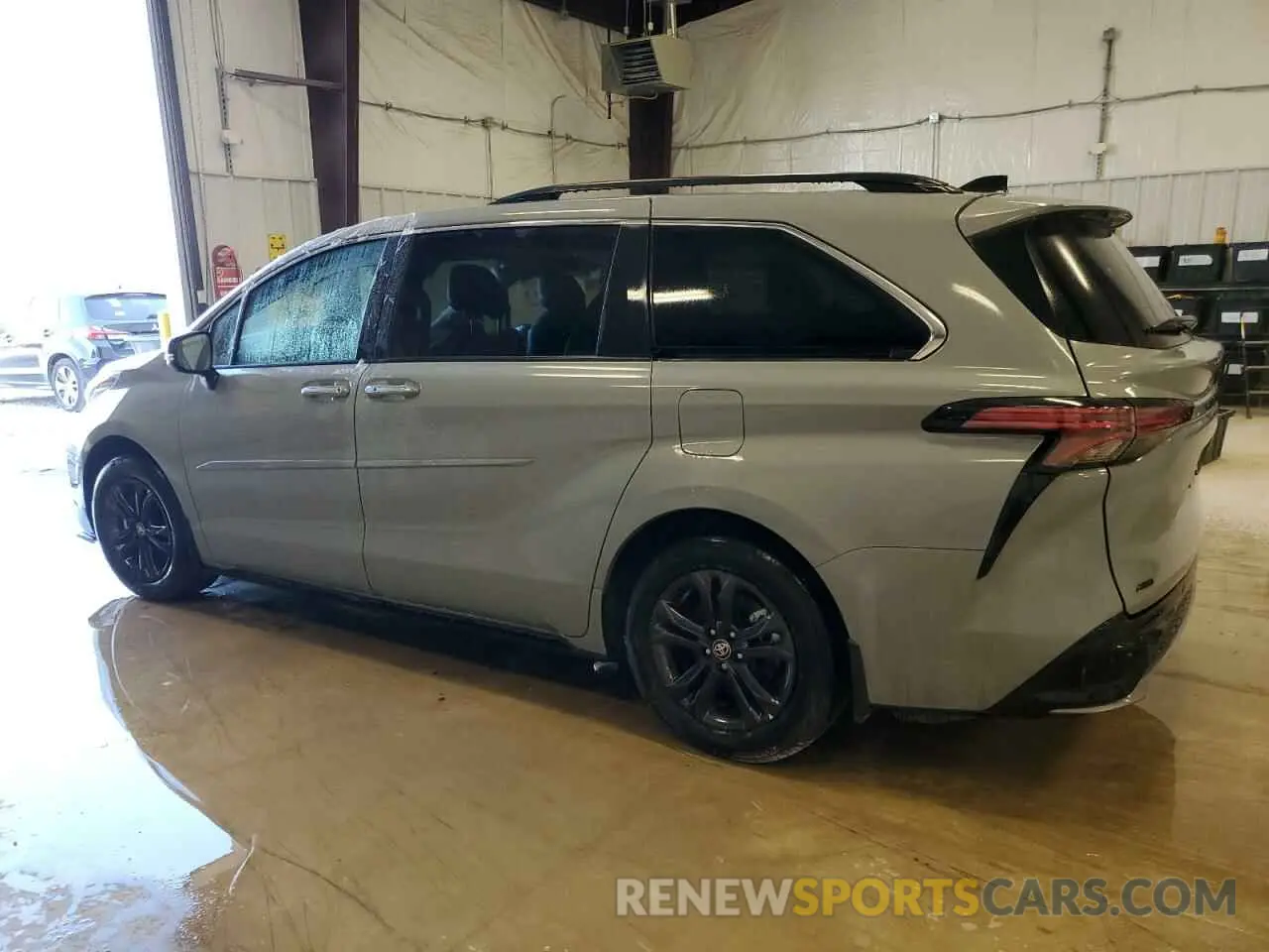 2 Photograph of a damaged car 5TDCSKFCXRS138708 TOYOTA SIENNA 2024