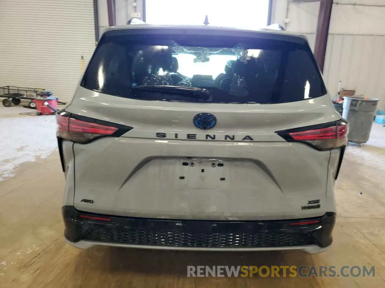 6 Photograph of a damaged car 5TDCSKFCXRS138708 TOYOTA SIENNA 2024
