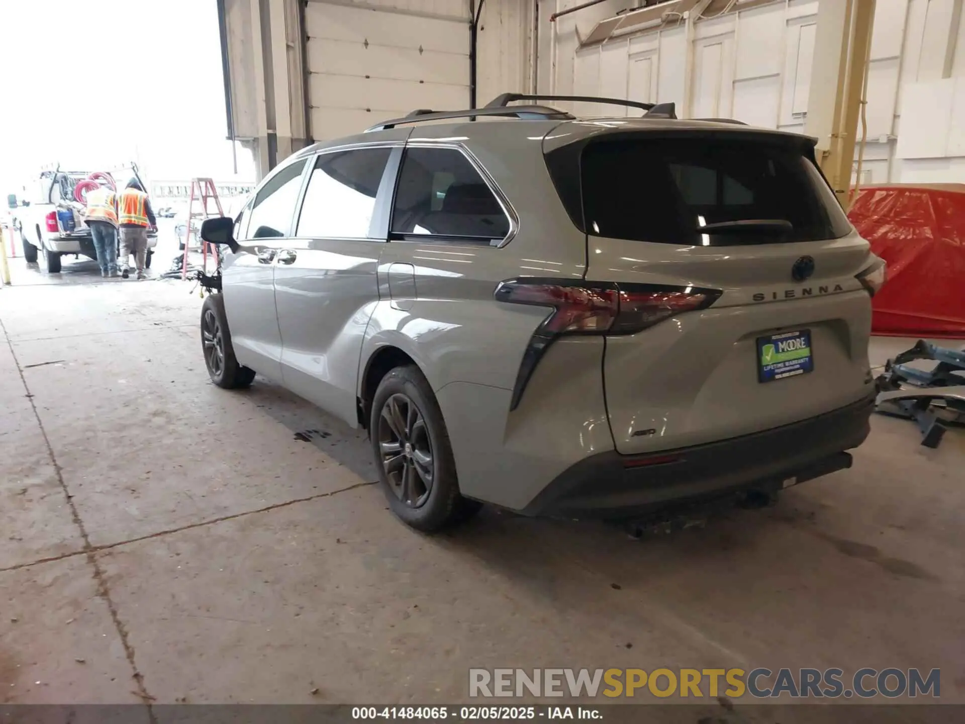 3 Photograph of a damaged car 5TDCSKFCXRS150955 TOYOTA SIENNA 2024