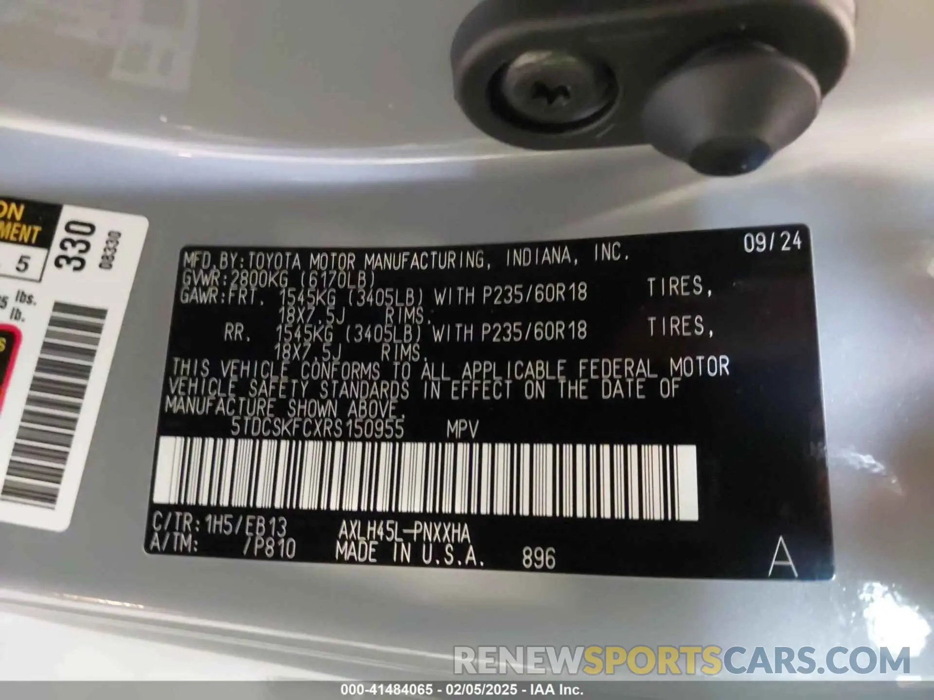 9 Photograph of a damaged car 5TDCSKFCXRS150955 TOYOTA SIENNA 2024