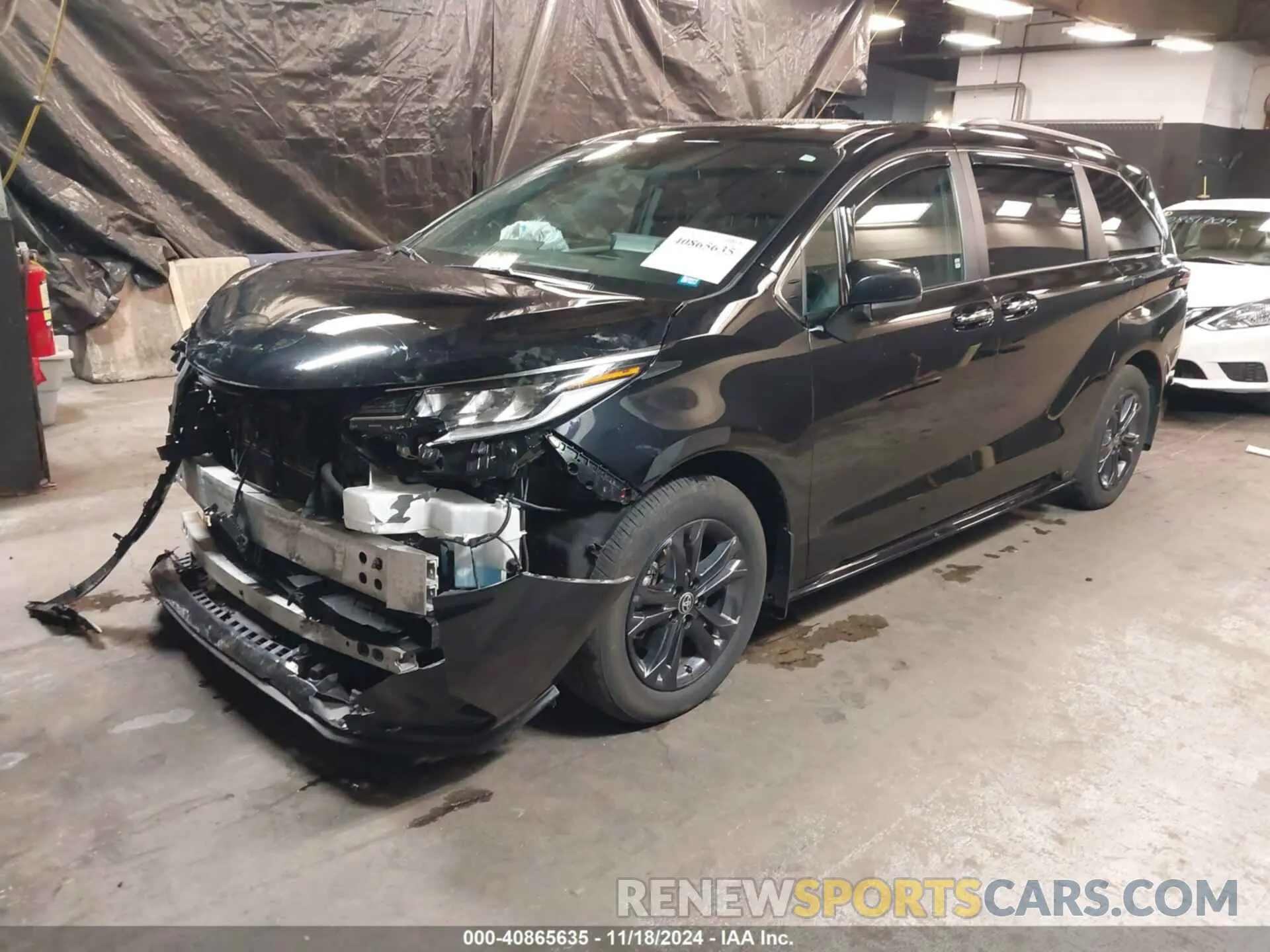 2 Photograph of a damaged car 5TDDSKFC3RS114626 TOYOTA SIENNA 2024