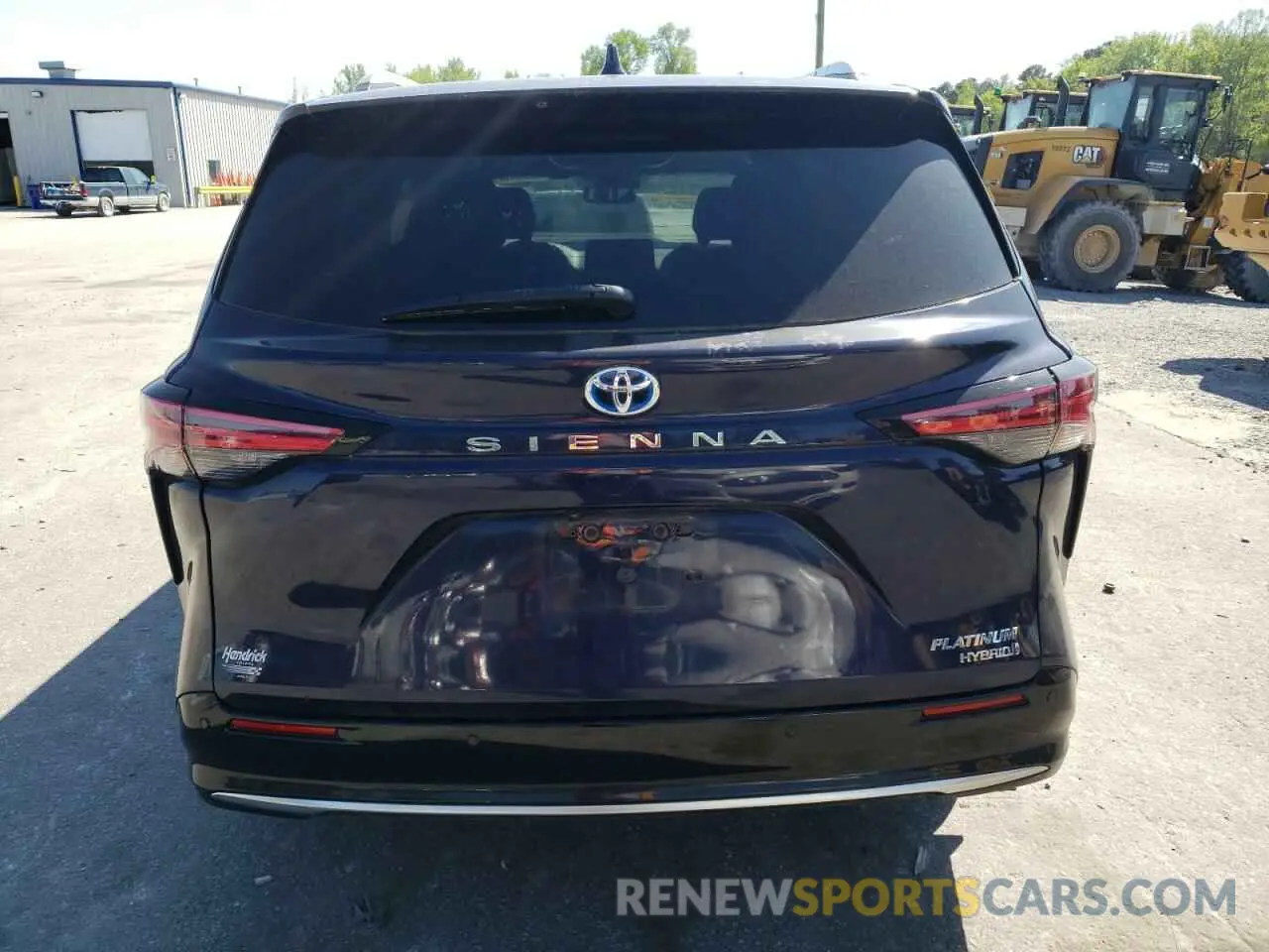 6 Photograph of a damaged car 5TDERKEC0RS187244 TOYOTA SIENNA 2024