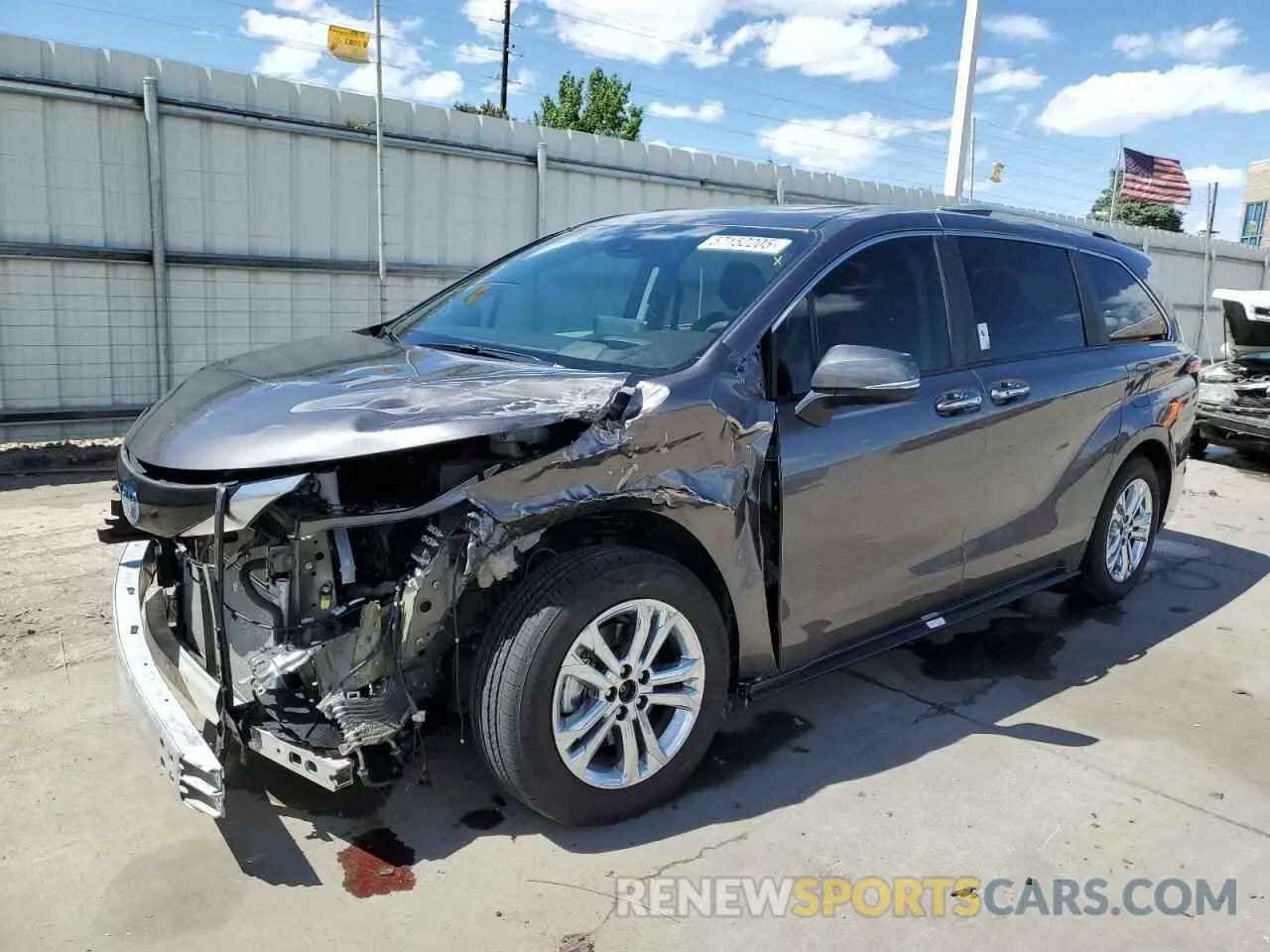 1 Photograph of a damaged car 5TDESKFC4RS134873 TOYOTA SIENNA 2024