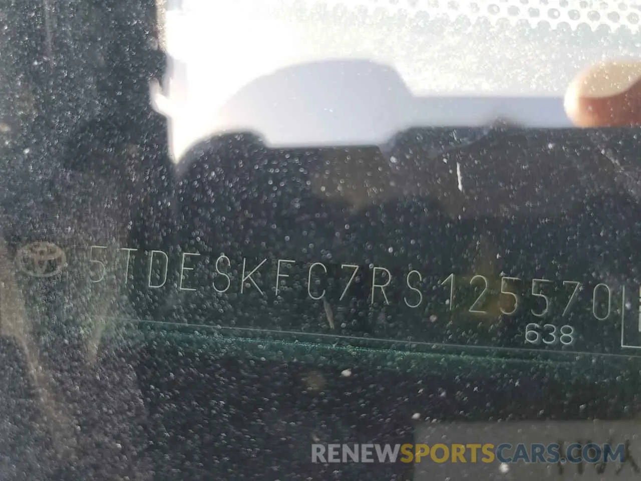 15 Photograph of a damaged car 5TDESKFC7RS125570 TOYOTA SIENNA 2024
