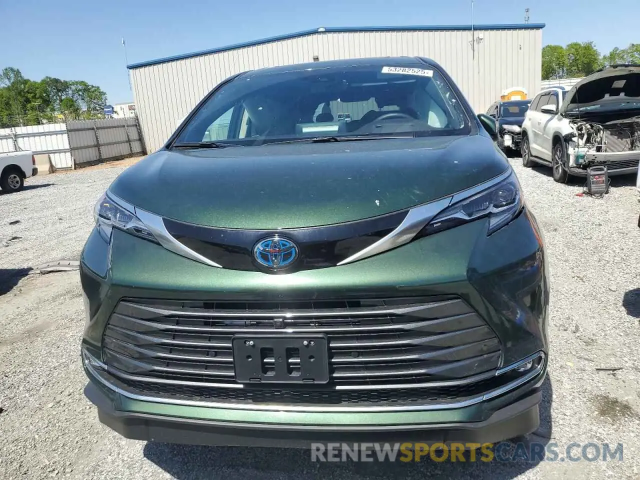 5 Photograph of a damaged car 5TDESKFC7RS125570 TOYOTA SIENNA 2024