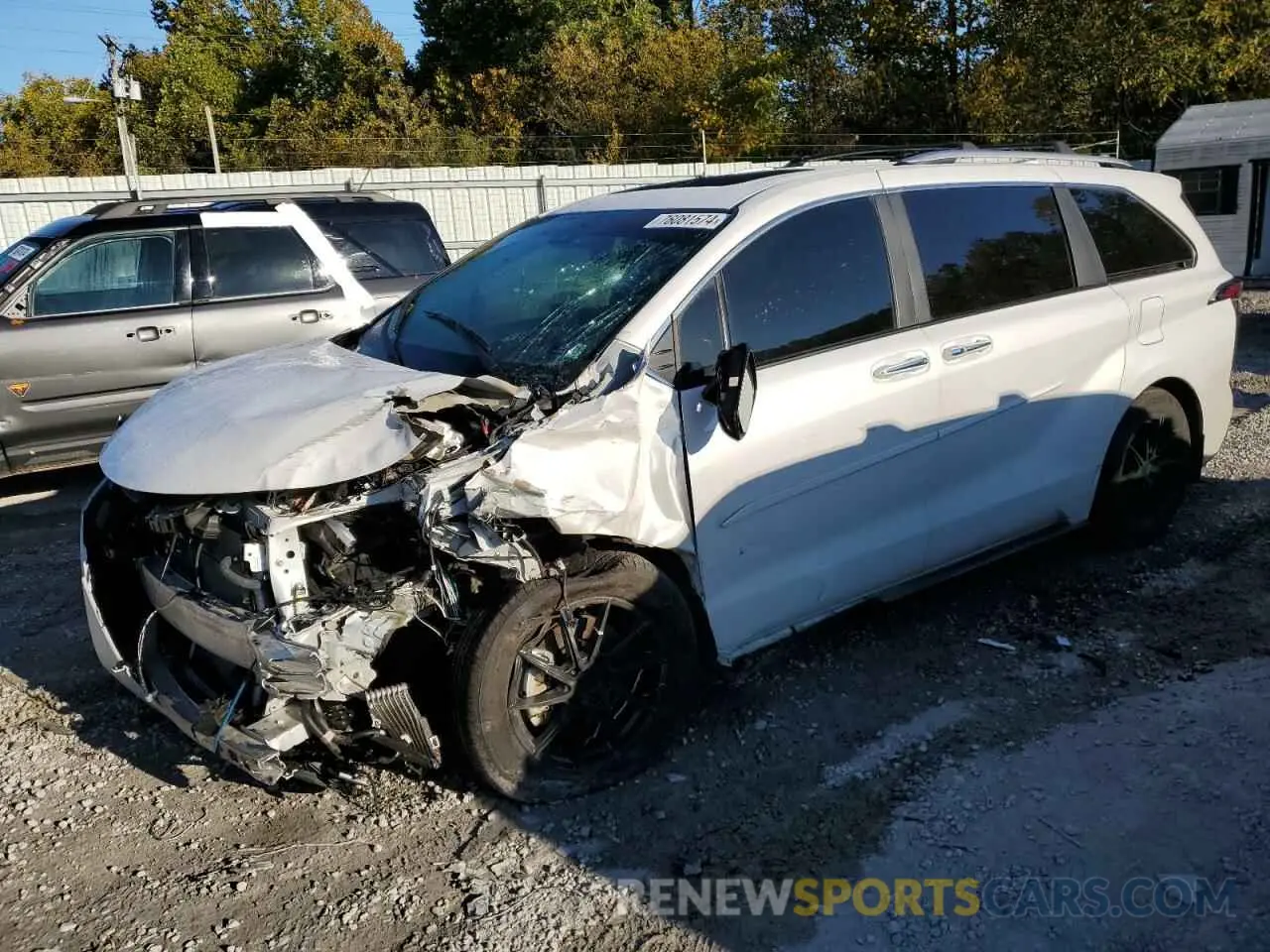 1 Photograph of a damaged car 5TDESKFCXRS113056 TOYOTA SIENNA 2024