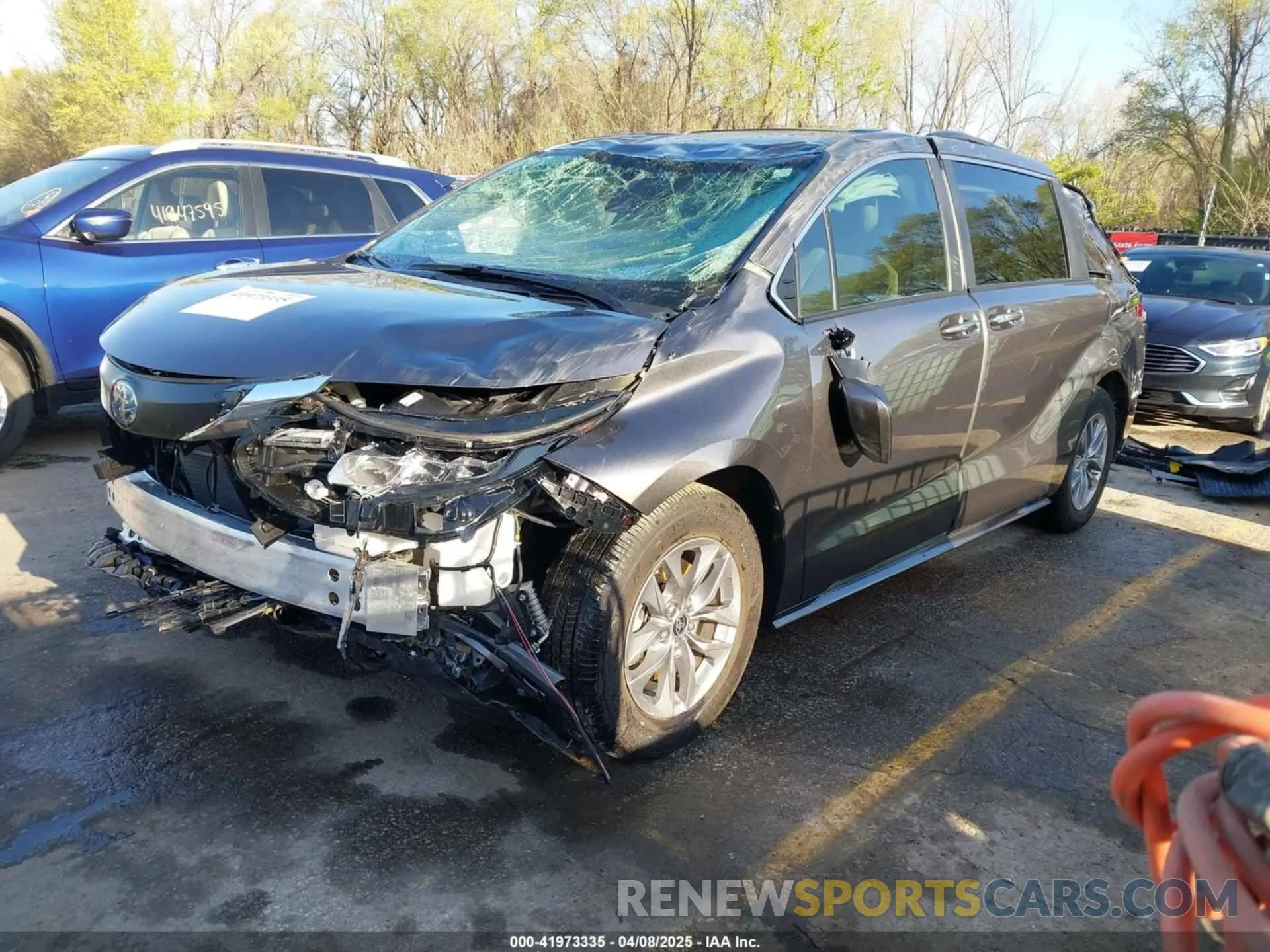 2 Photograph of a damaged car 5TDJRKEC6RS217300 TOYOTA SIENNA 2024