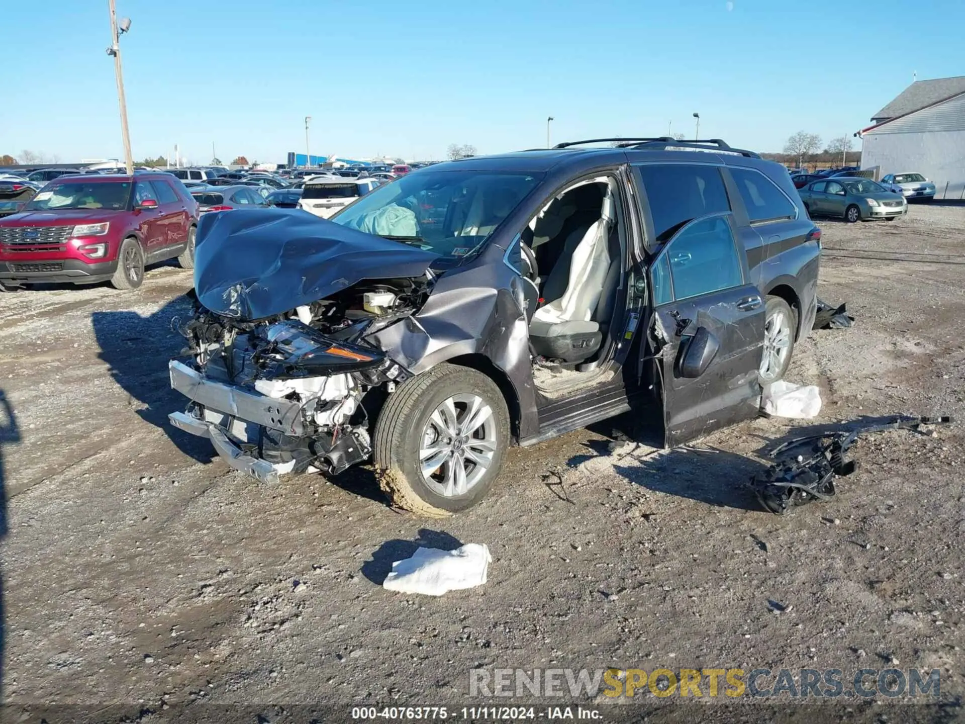 2 Photograph of a damaged car 5TDJSKFC8RS148886 TOYOTA SIENNA 2024