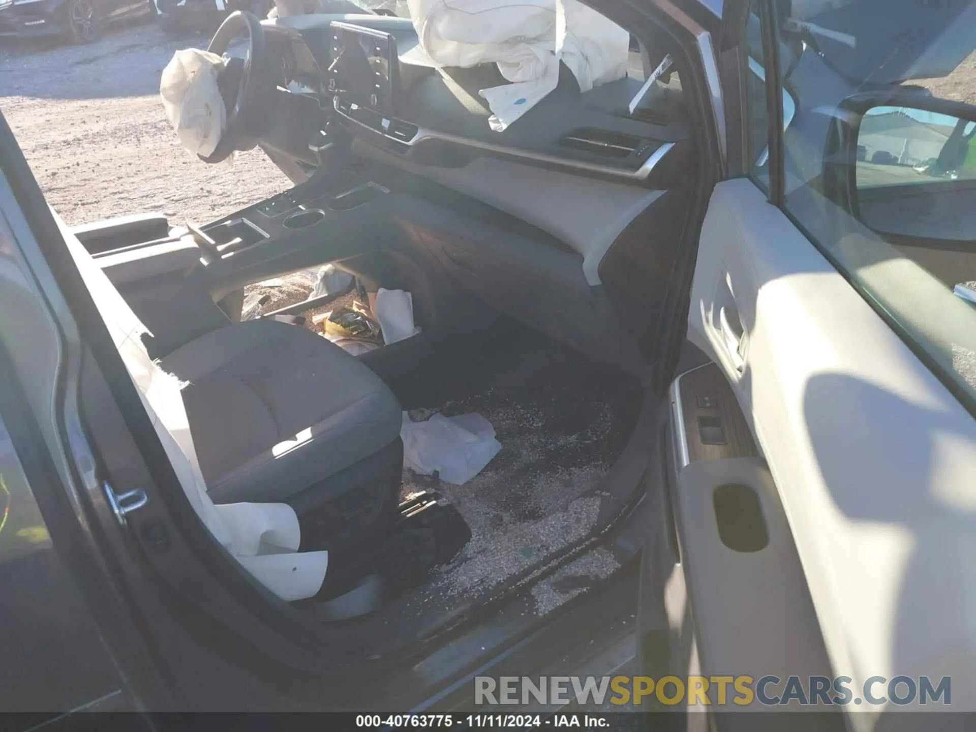 5 Photograph of a damaged car 5TDJSKFC8RS148886 TOYOTA SIENNA 2024