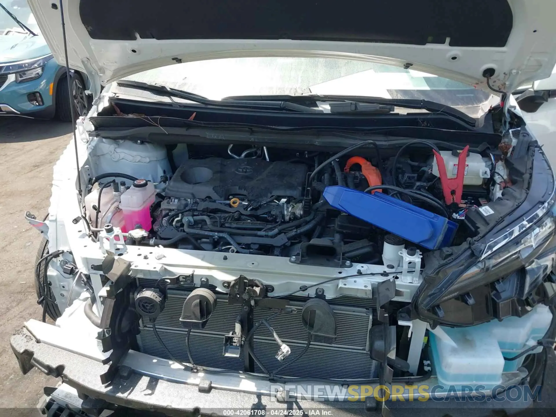 10 Photograph of a damaged car 5TDJSKFC9RS111099 TOYOTA SIENNA 2024