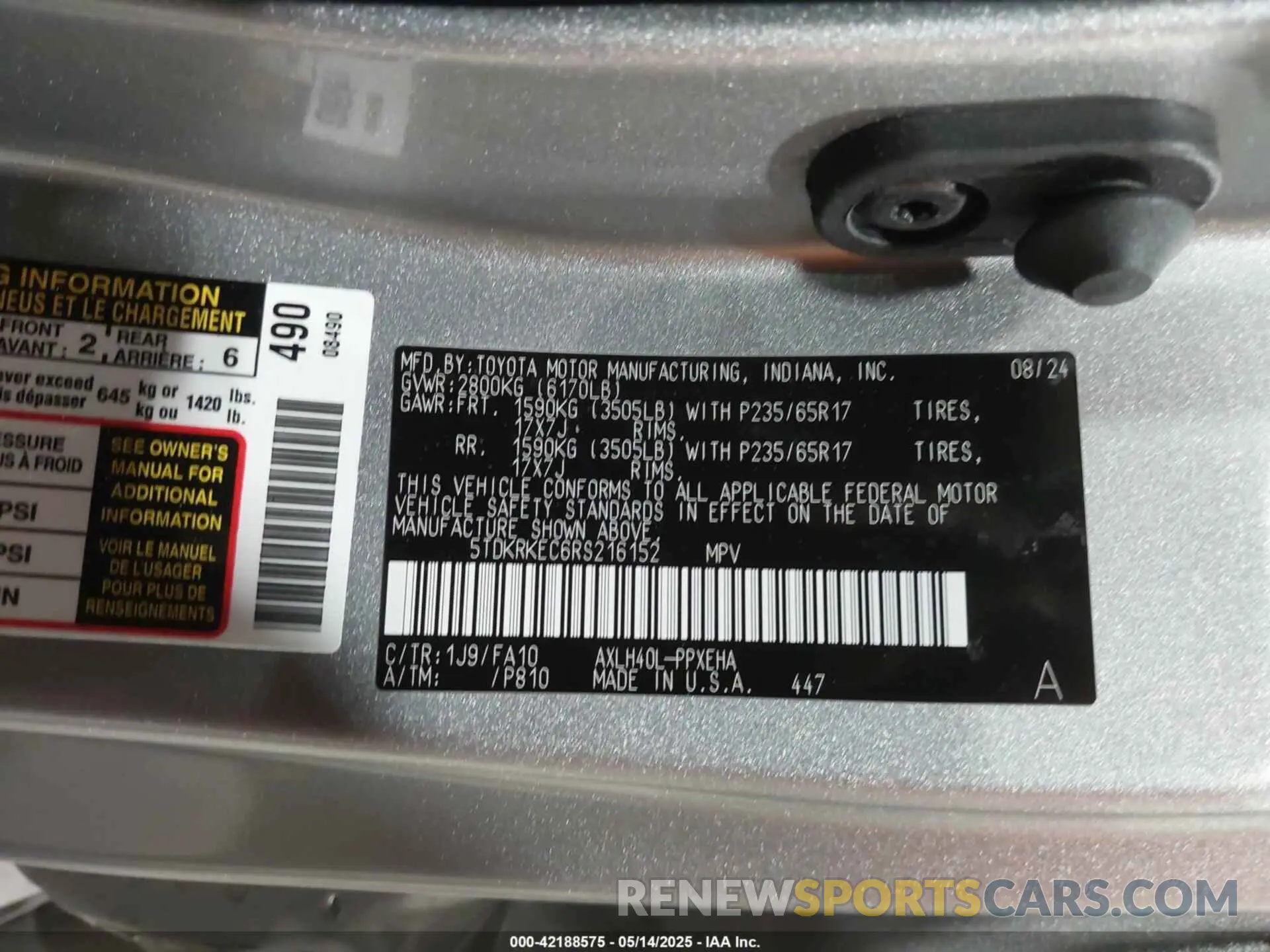 9 Photograph of a damaged car 5TDKRKEC6RS216152 TOYOTA SIENNA 2024