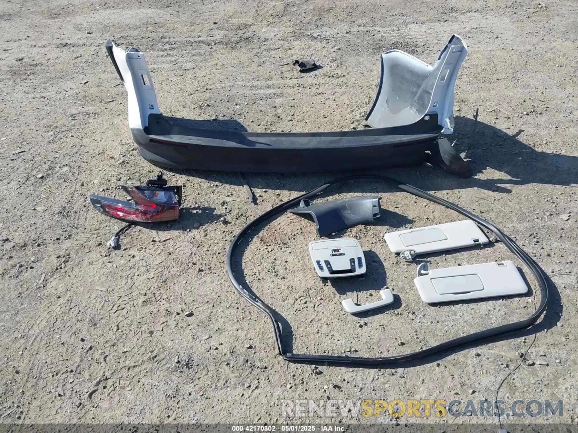 12 Photograph of a damaged car 5TDKSKFC0RS148644 TOYOTA SIENNA 2024