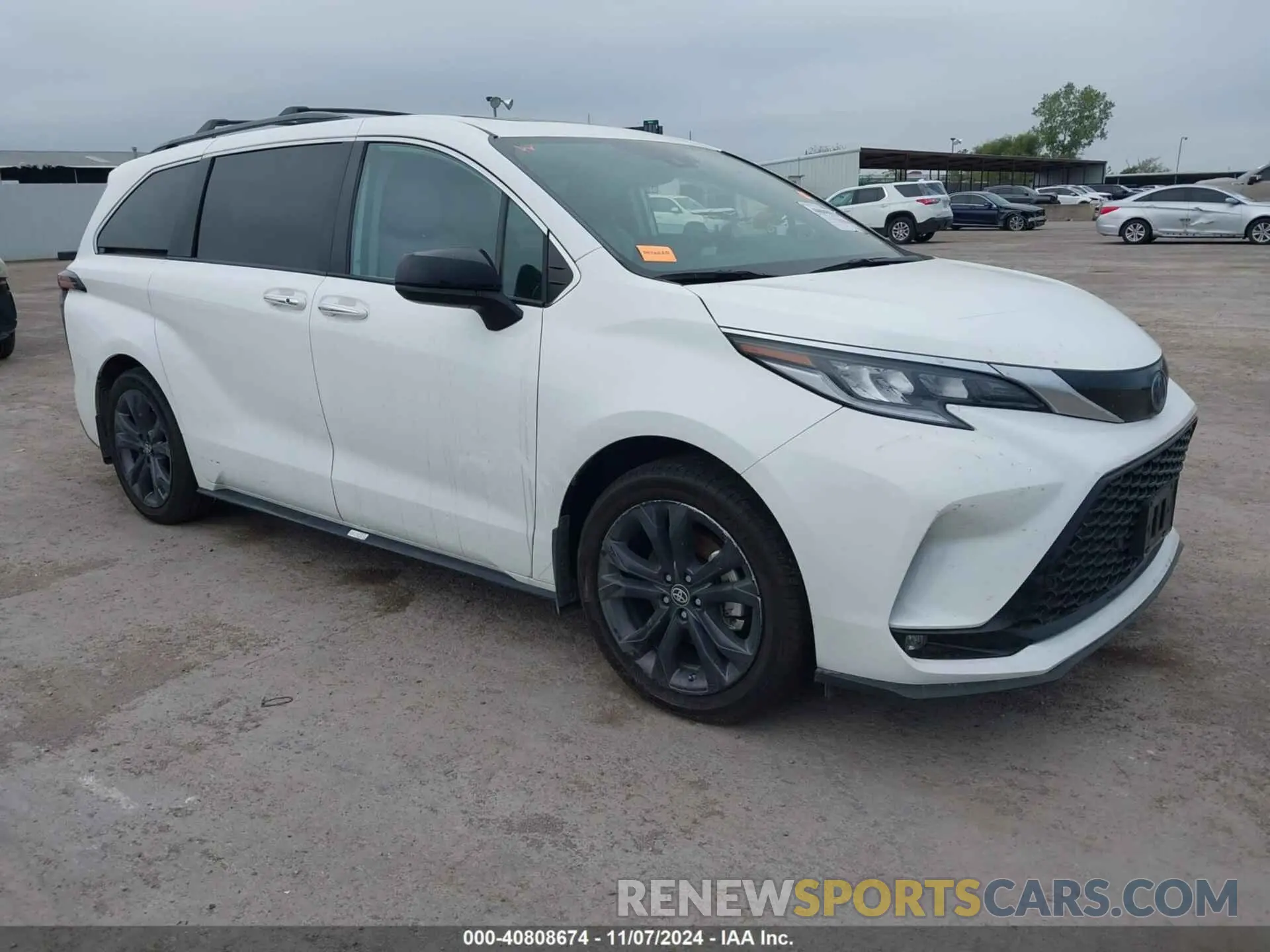 1 Photograph of a damaged car 5TDXRKEC1RS198486 TOYOTA SIENNA 2024