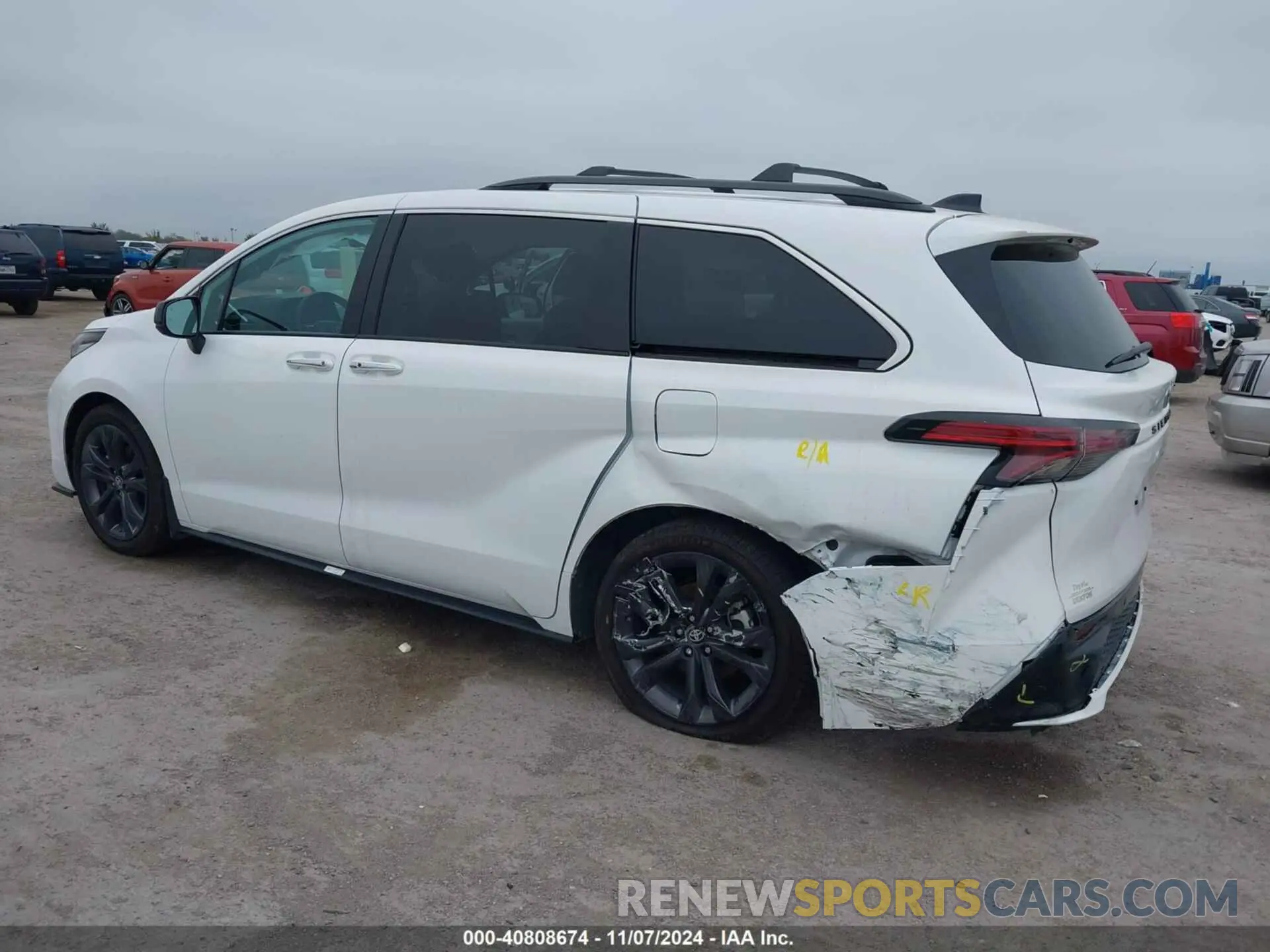 6 Photograph of a damaged car 5TDXRKEC1RS198486 TOYOTA SIENNA 2024