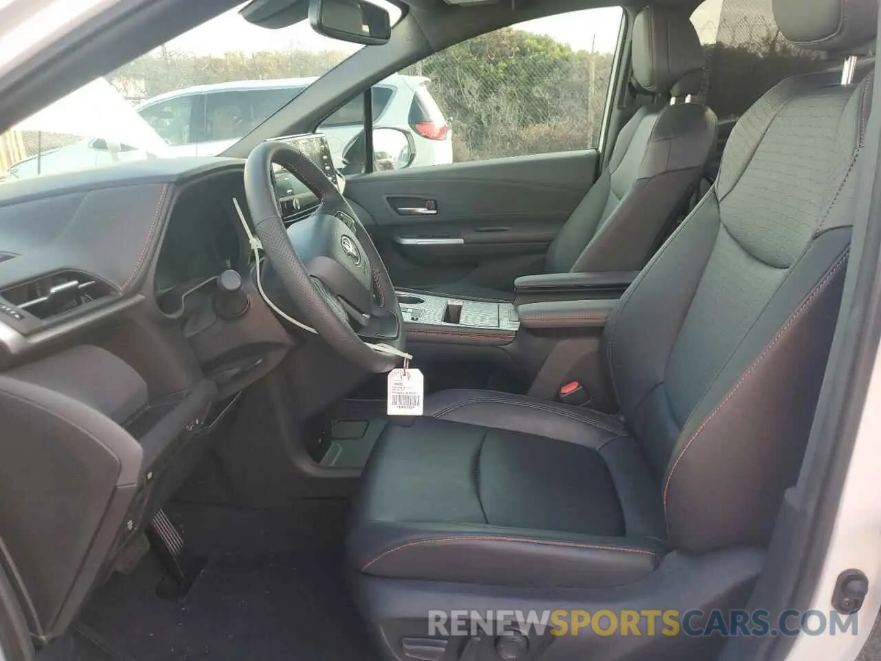 7 Photograph of a damaged car 5TDXRKEC1RS218431 TOYOTA SIENNA 2024
