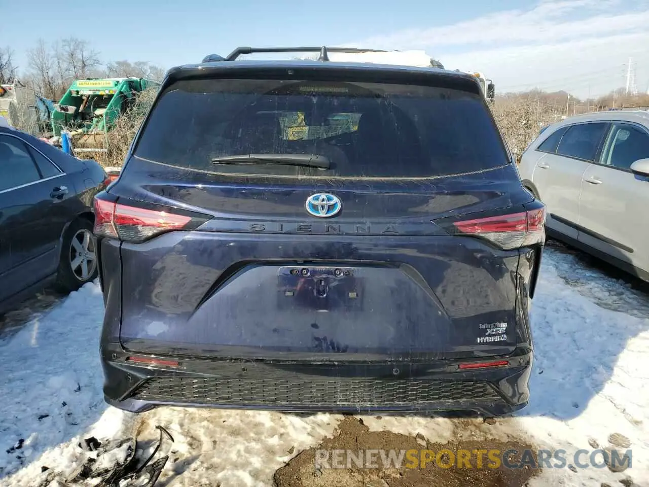 6 Photograph of a damaged car 5TDXRKEC2RS187433 TOYOTA SIENNA 2024