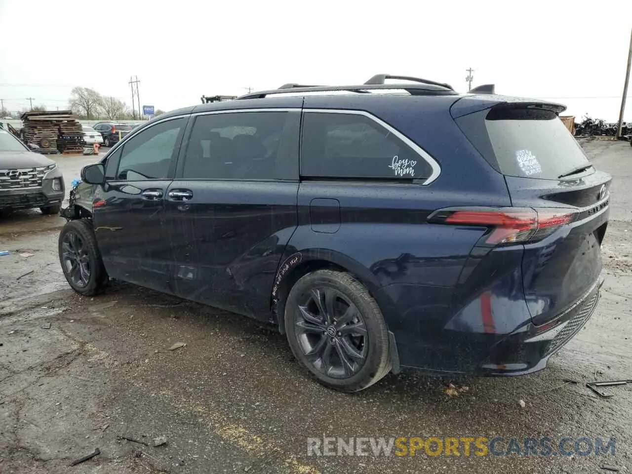 2 Photograph of a damaged car 5TDXRKEC5RS196417 TOYOTA SIENNA 2024
