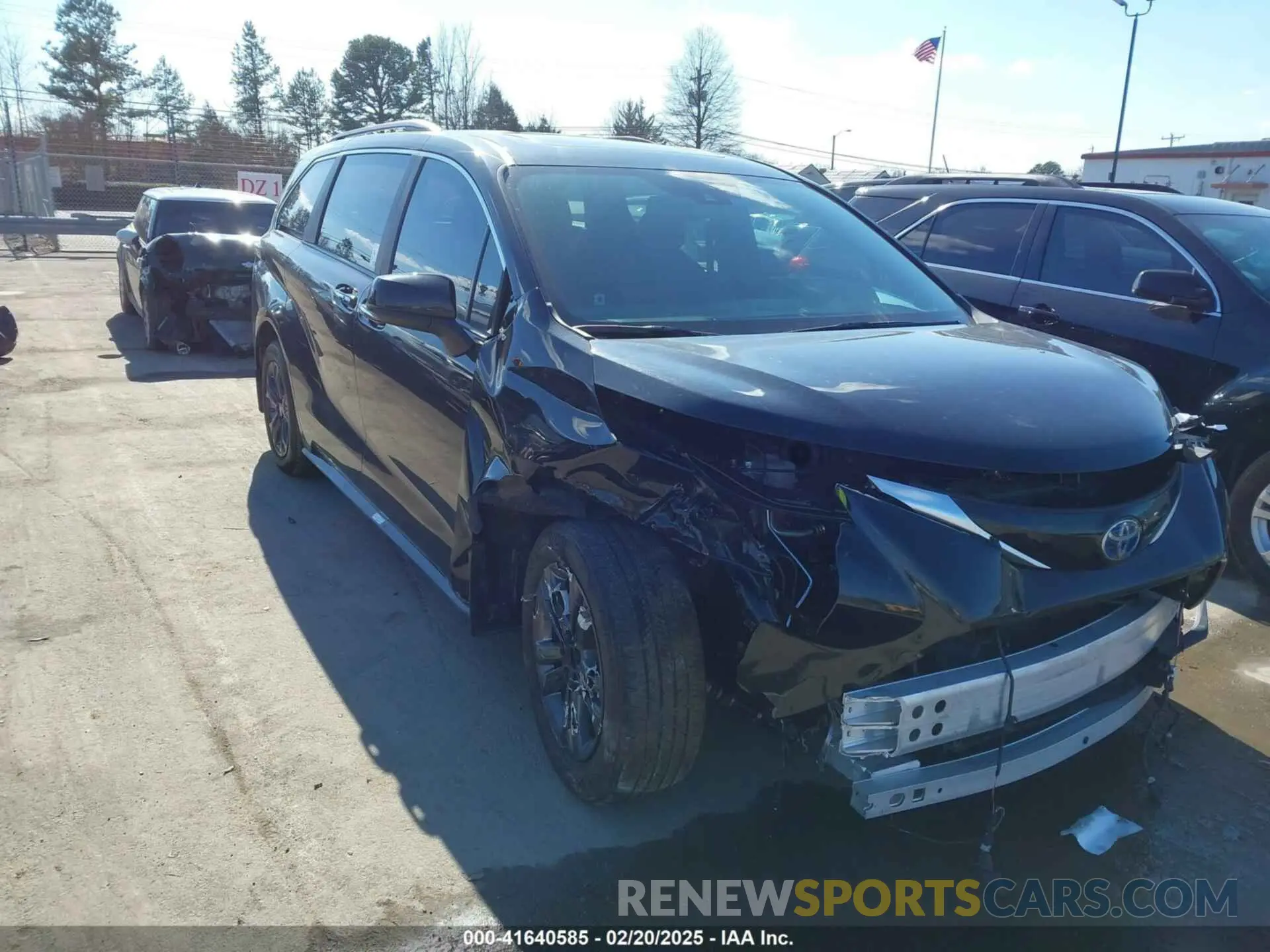 1 Photograph of a damaged car 5TDXSKFC1RS138680 TOYOTA SIENNA 2024
